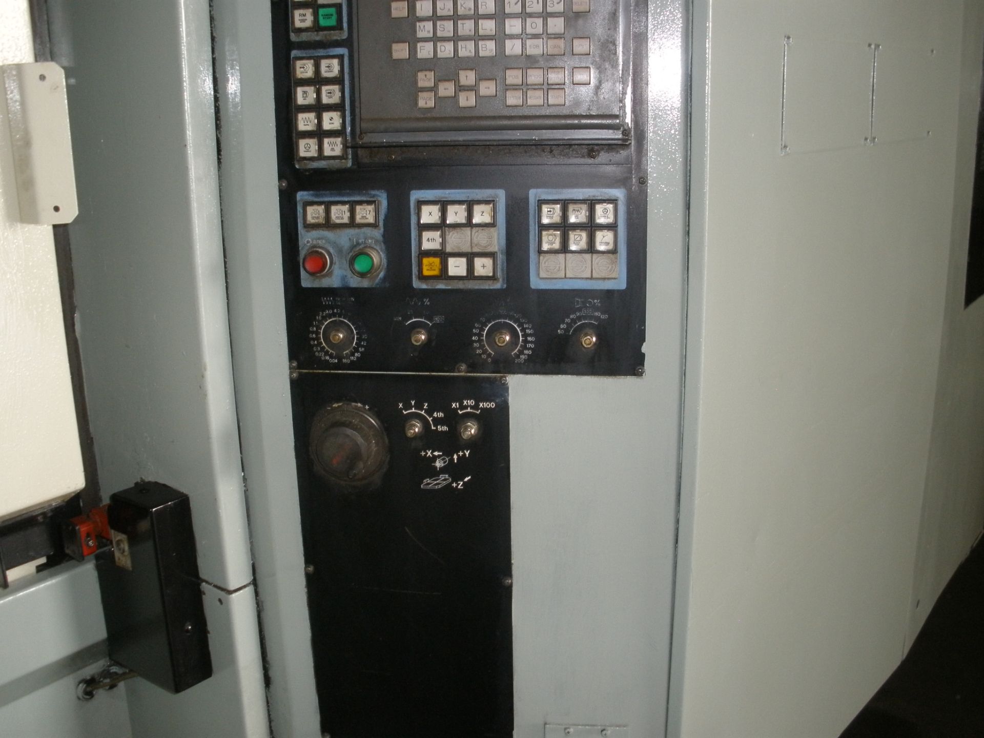 Makino A55 Delta CNC Mill 15 ¾” Pallets, 40 Tools, Fanuc 16M Control, 1999 - Image 7 of 13