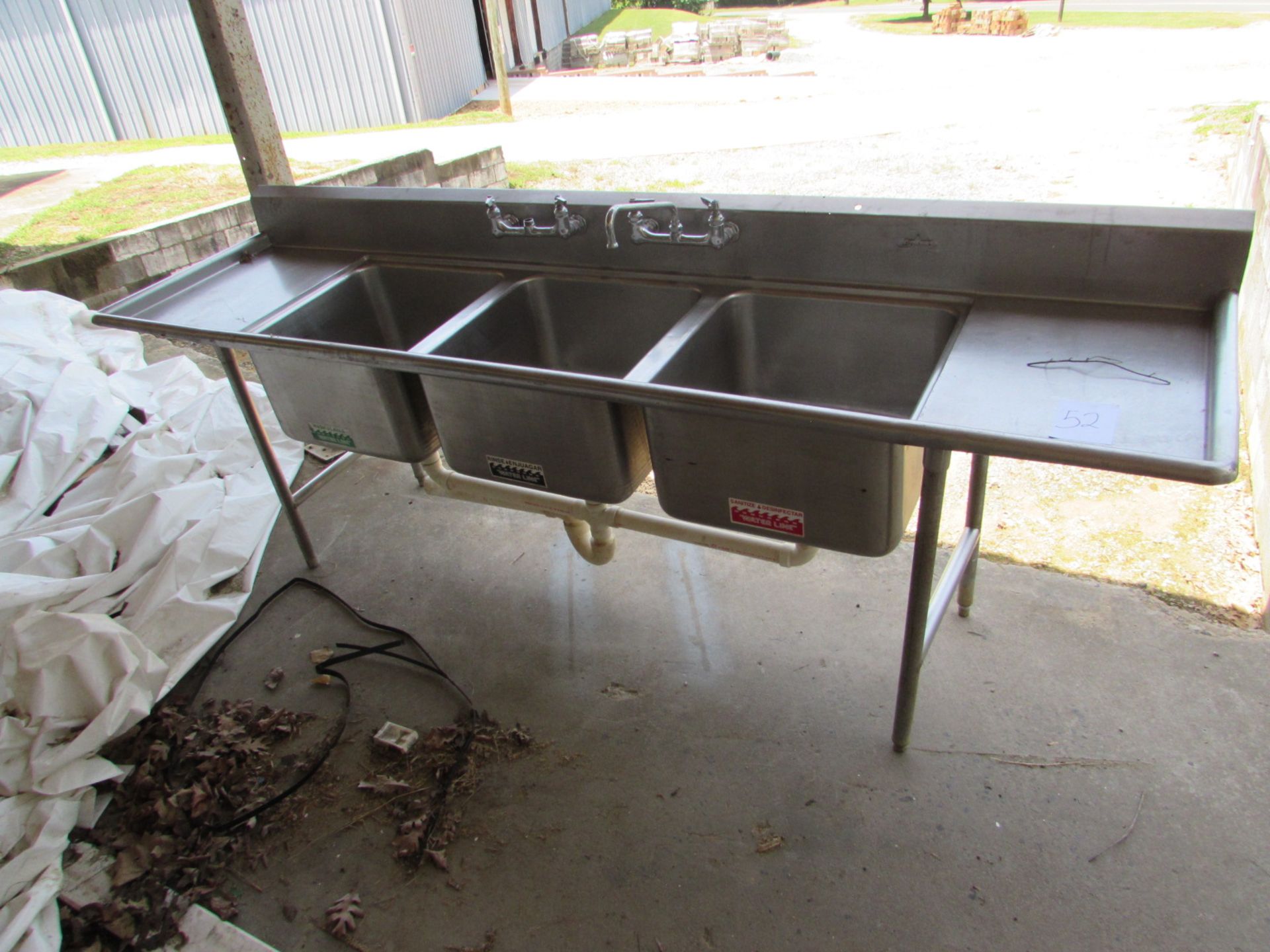 Stainless Steel Sink 3 Compartment with 2 Drainboards and Legs