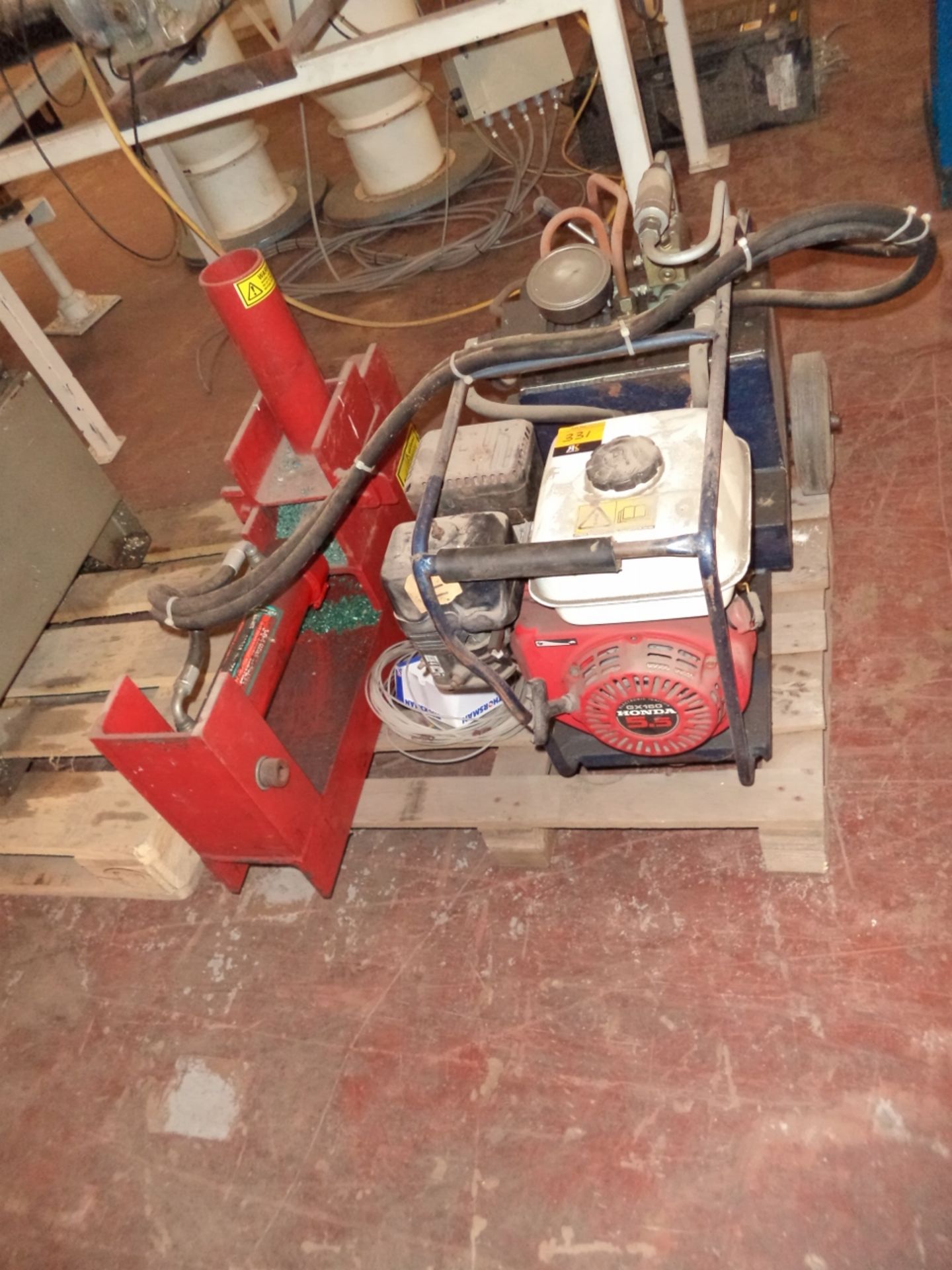 Hydraulic pump plus mobile generator incorporating Honda 5.5 engine