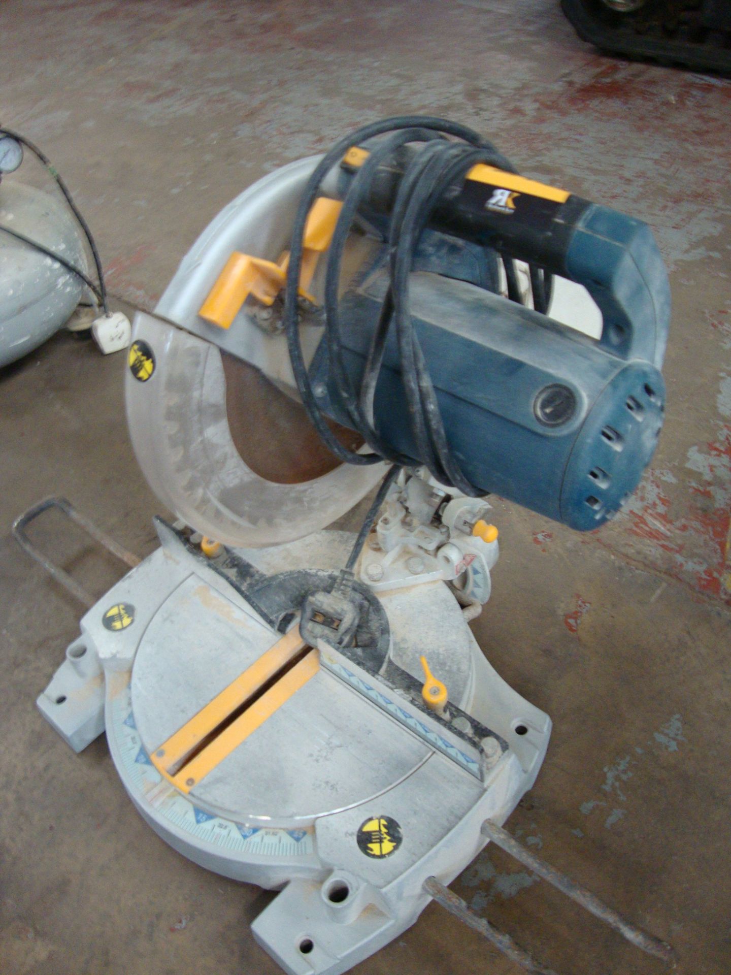 Ryobi model EMS-1425L pull-down mitre chop saw - Image 2 of 2