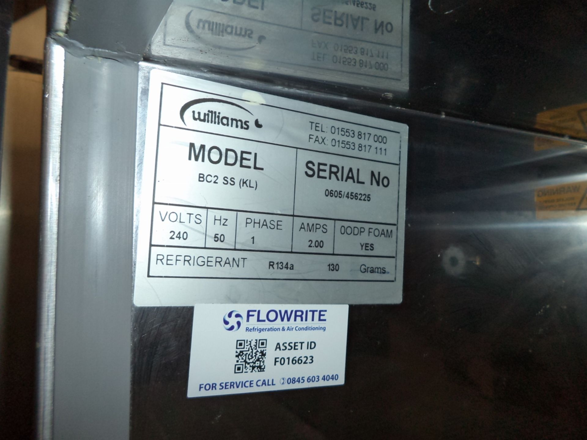 Williams model BC2SS brushed steel twin door clear fronted bar fridge - Image 4 of 4