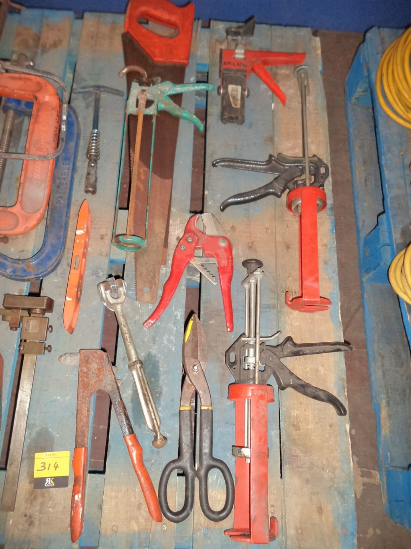 Contents of a pallet of assorted hand tools, clamps, tool kits and more - Image 2 of 4