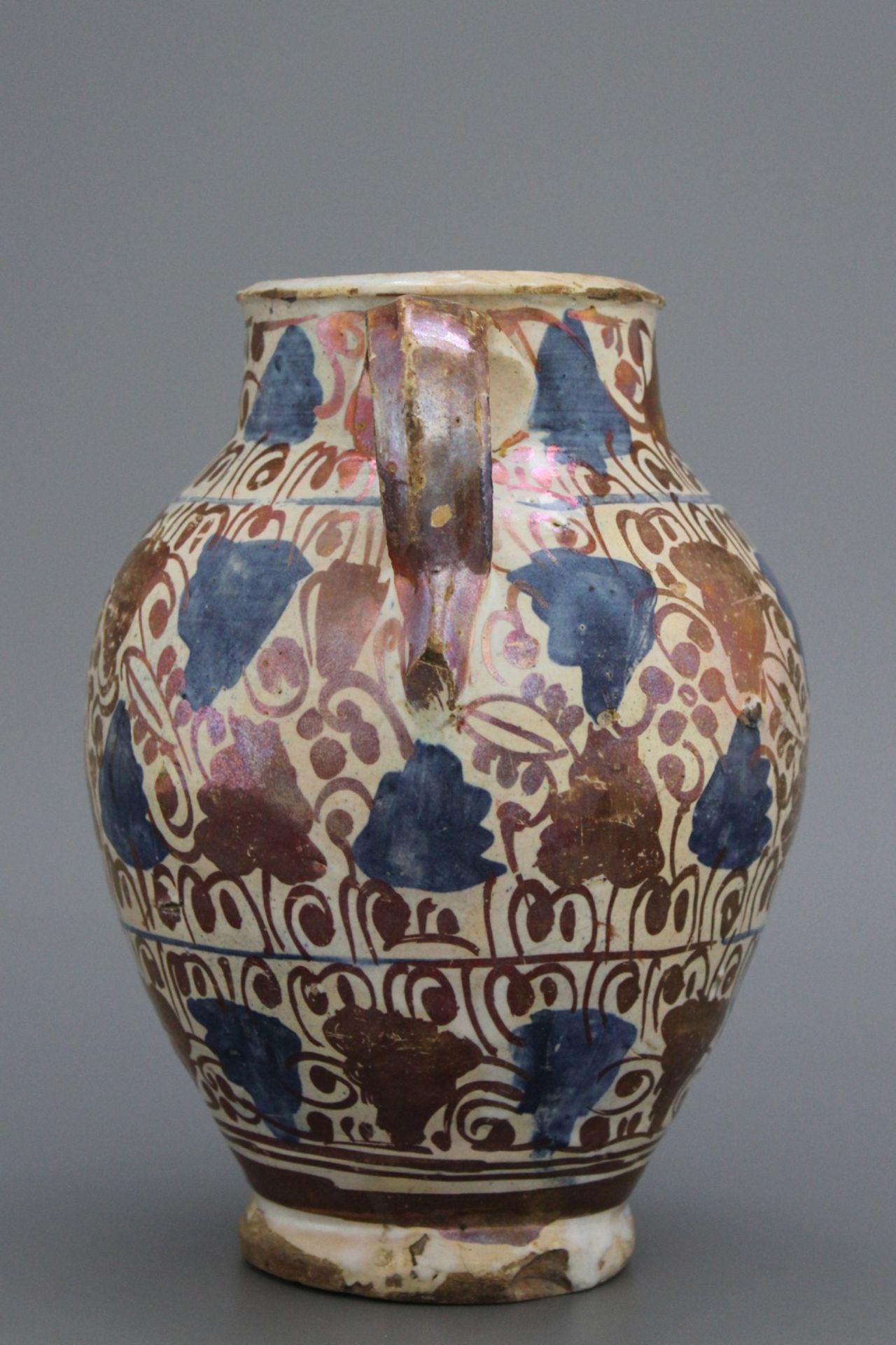 A Hispano-Moresque tin-glazed earthenware lustred wet drug jar, Manises, 15th C. The baluster formed - Image 2 of 5