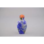 A Chinese polished lapis lazuli snuff bottle Probably Qing dynasty. H: 7 cm