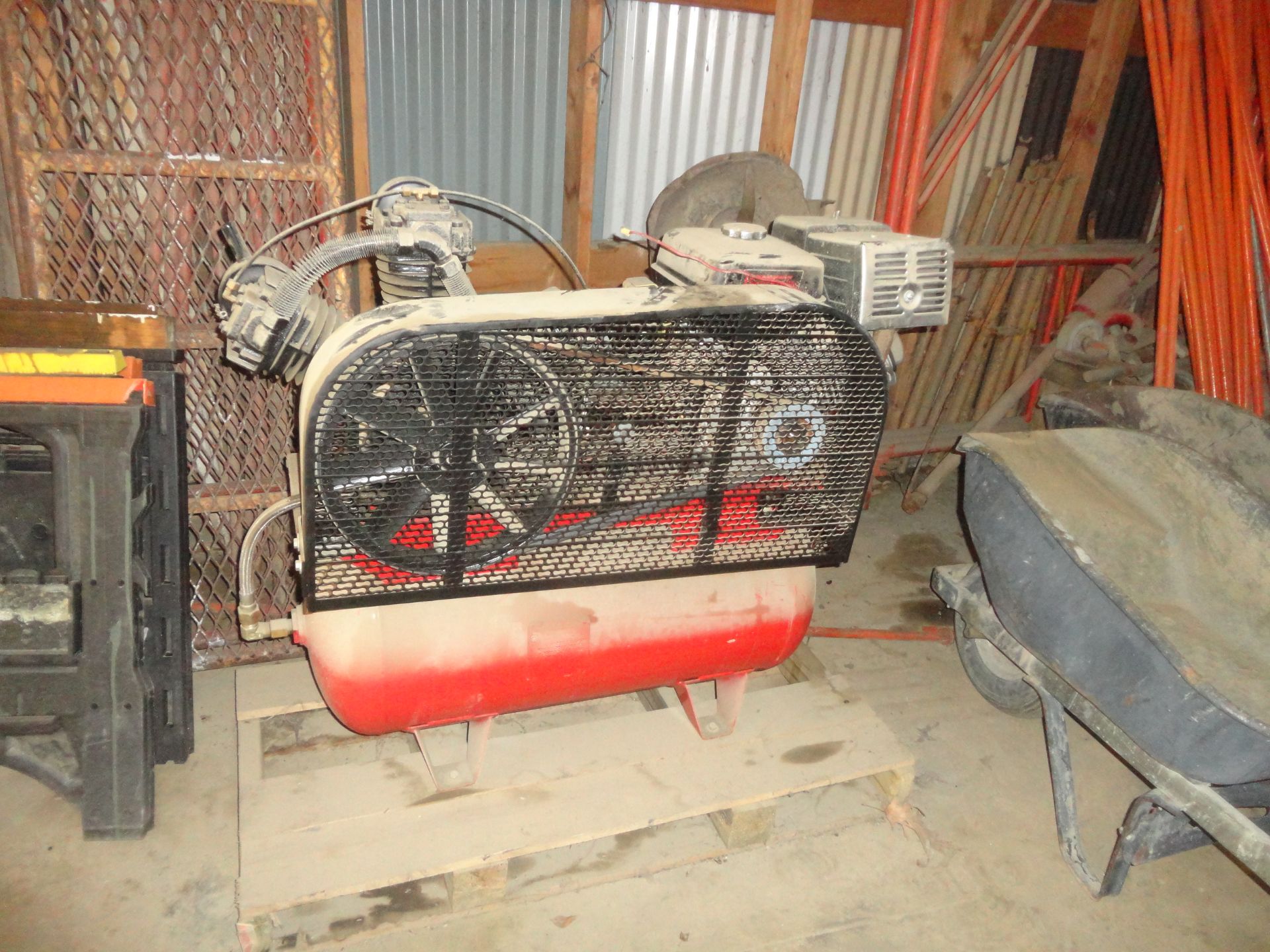 AIR COMPRESSOR