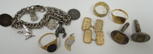 A parcel of minor mixed jewellery including pair of 9ct mongrammed yellow gold cuff-links, 3.3gms; a