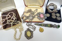 A parcel of costume jewellery and pearls