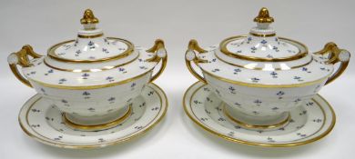 SWANSEA porcelain - pair of covered sauce tureens with matching stands, having circular pedestal