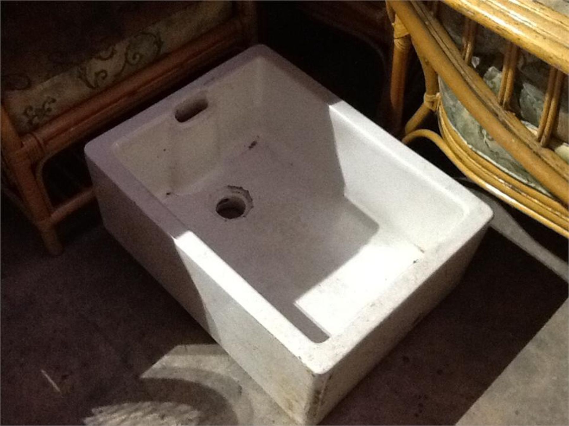 White Belfast sink