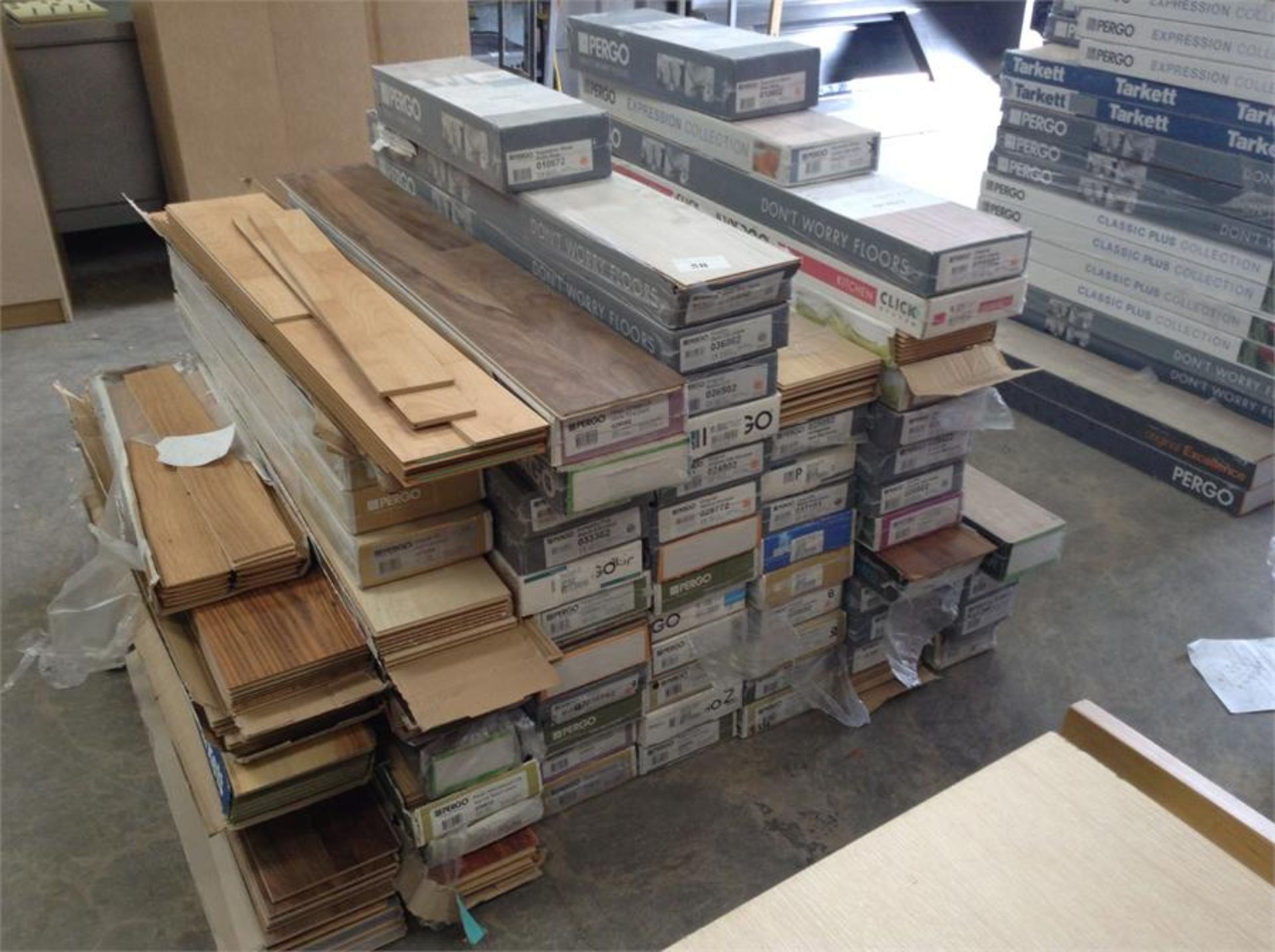 43 Packs or assorted lamintate floorings. Ideal for porches, hallways etc