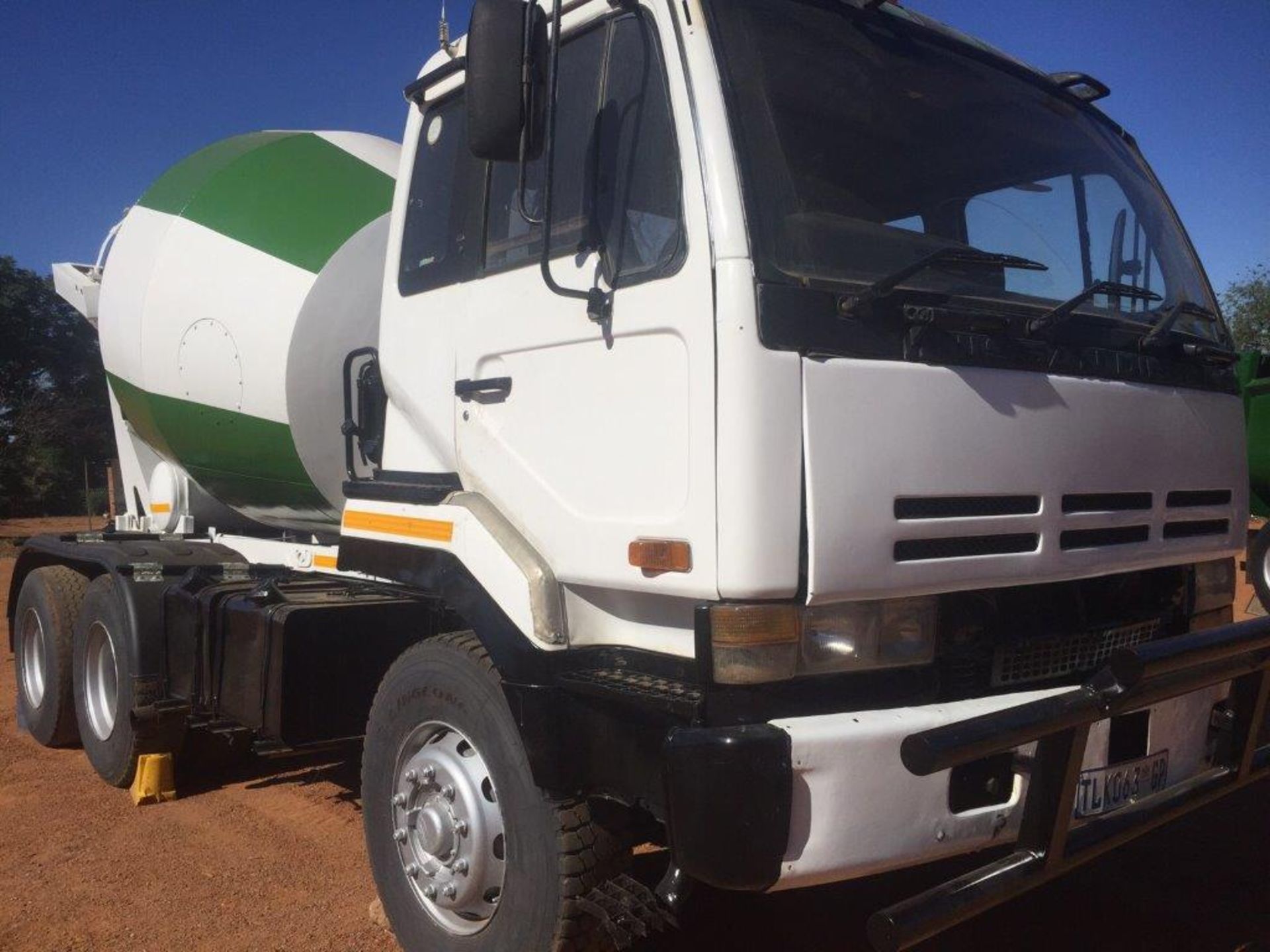 2004 NISSAN UD290 6m³ CONCRETE MIXER