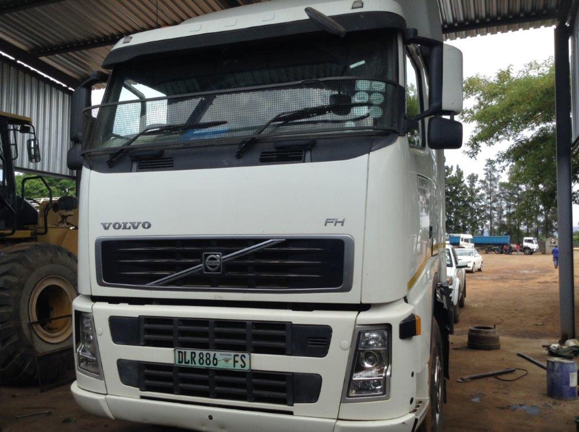 2008 VOLVO FH13 440 6X4 TRUCK TRACTOR