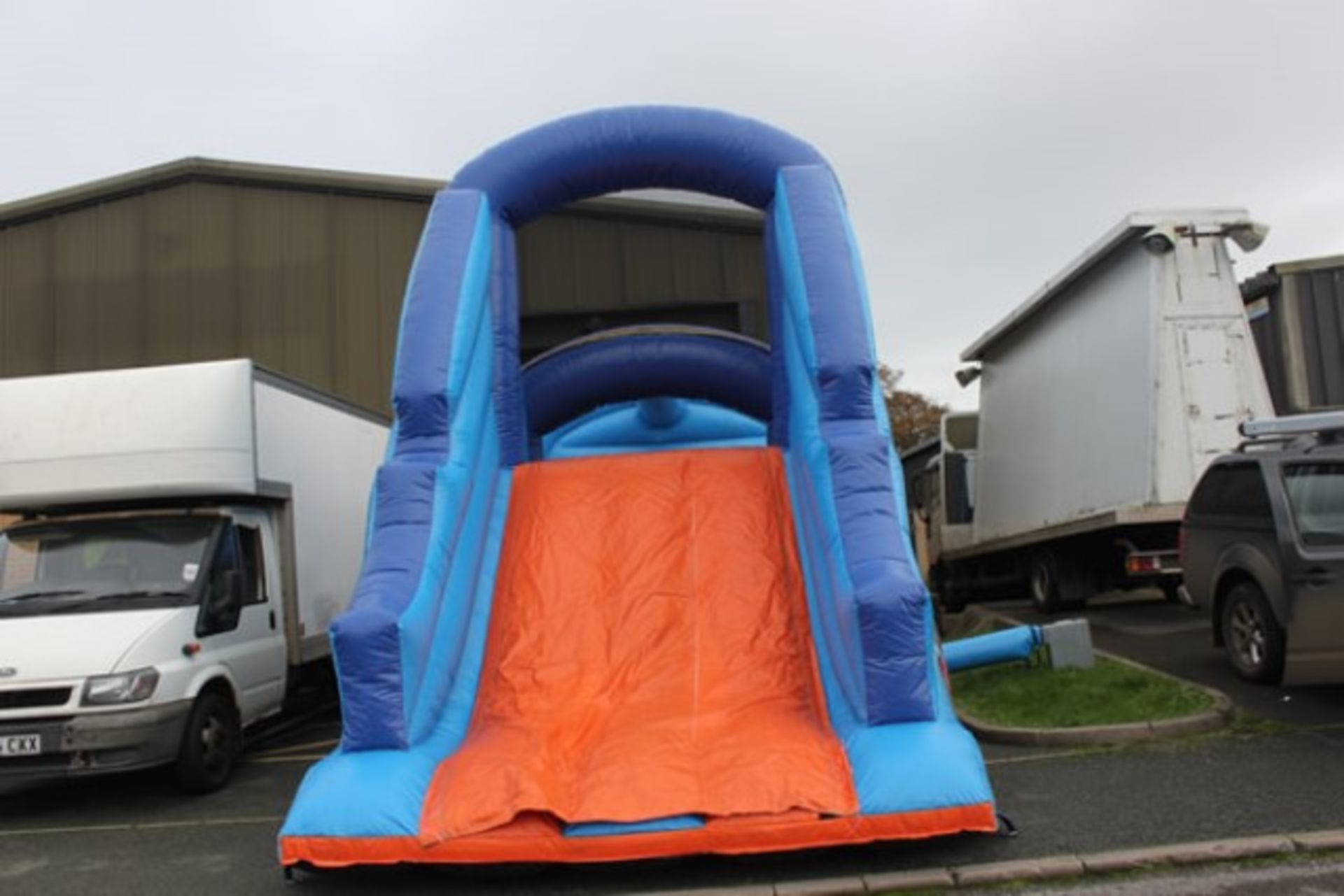 32ft x 15ft Inflatable Assault Course - Image 7 of 10