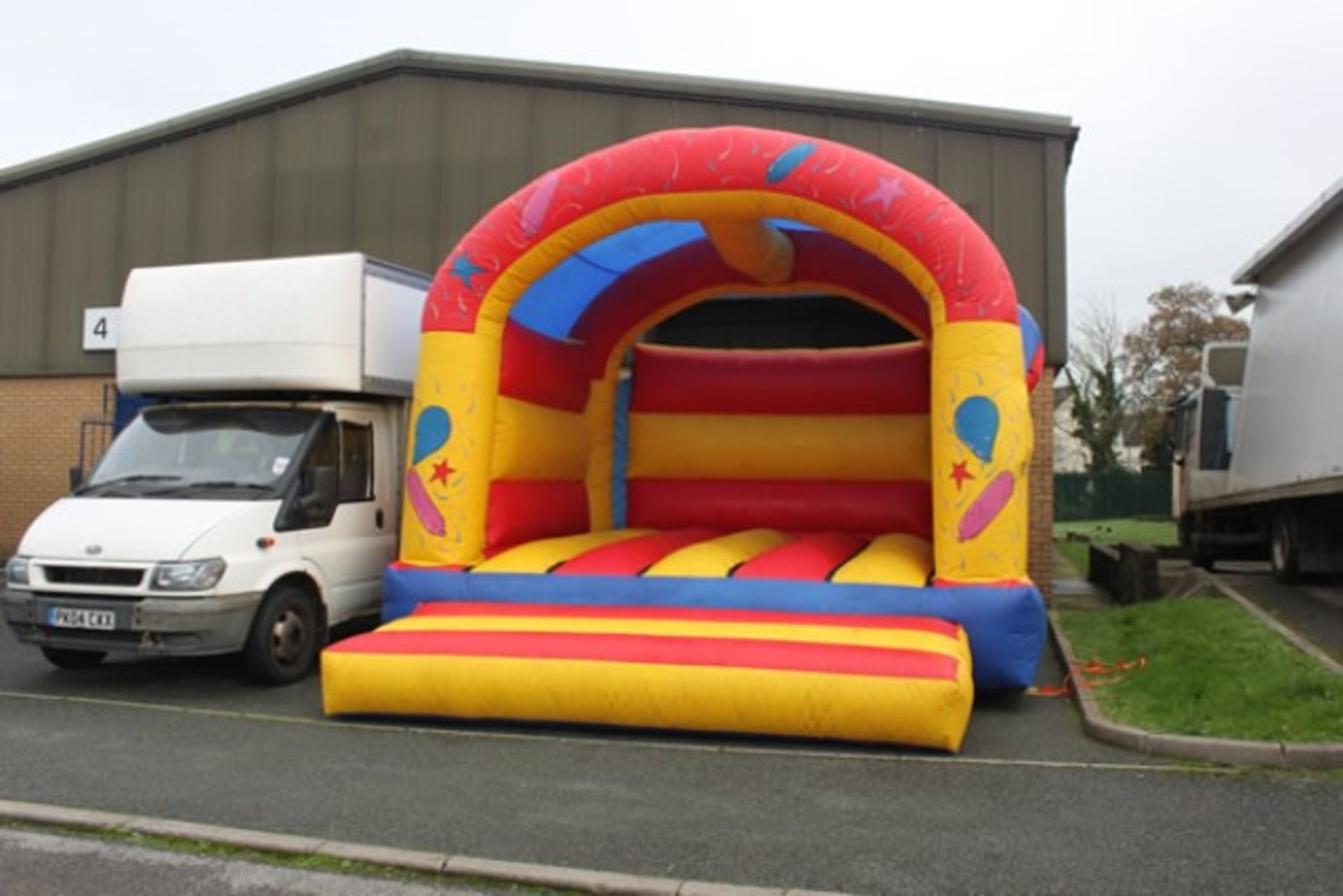 15ft x 12ft Inflatable Adult Bouncy Castle - Image 2 of 2