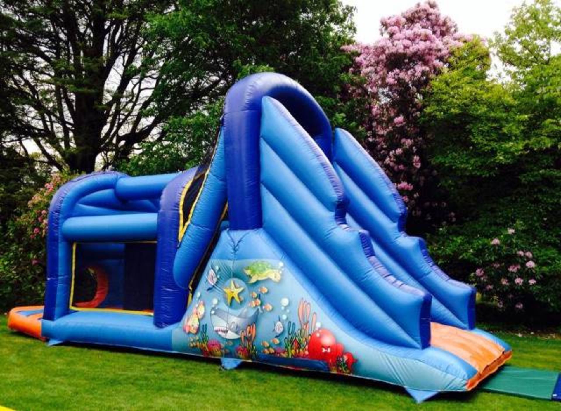 32ft x 15ft Inflatable Assault Course - Image 3 of 10
