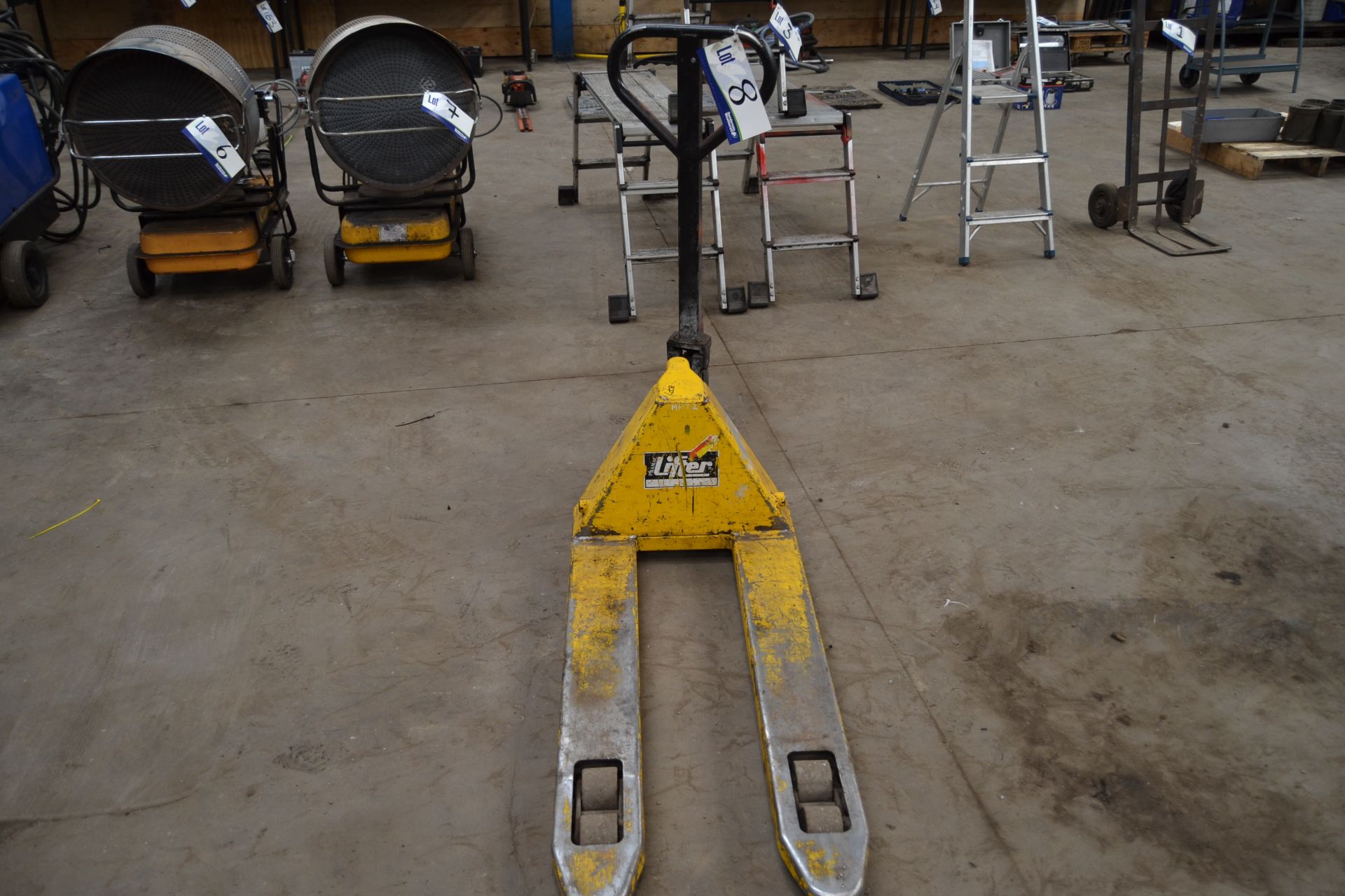 Pramac Lifter Hand Hydraulic Pallet Truck