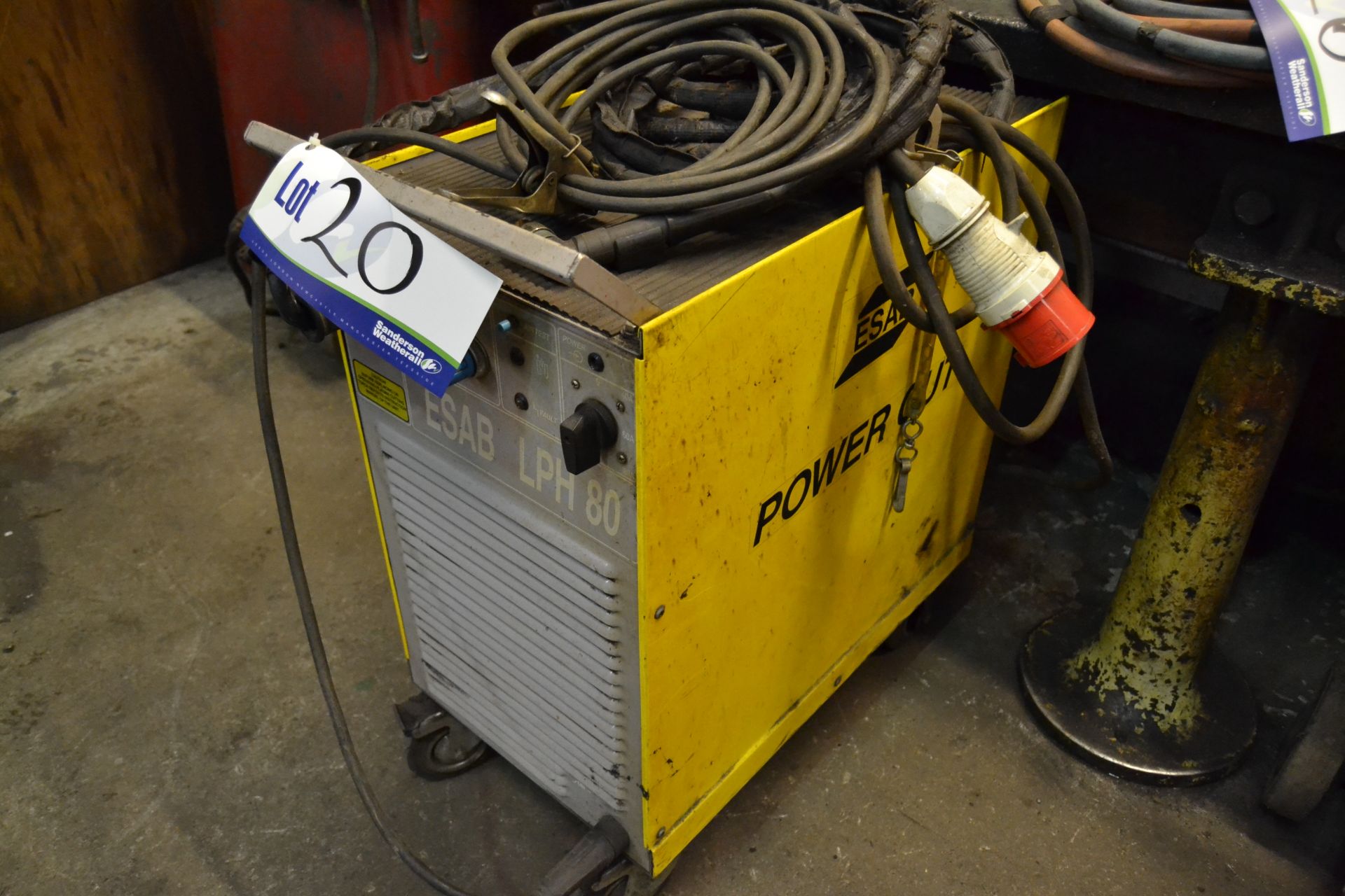 Esab LPH80 PLASMA CUTTER, serial no. 112-331-0678