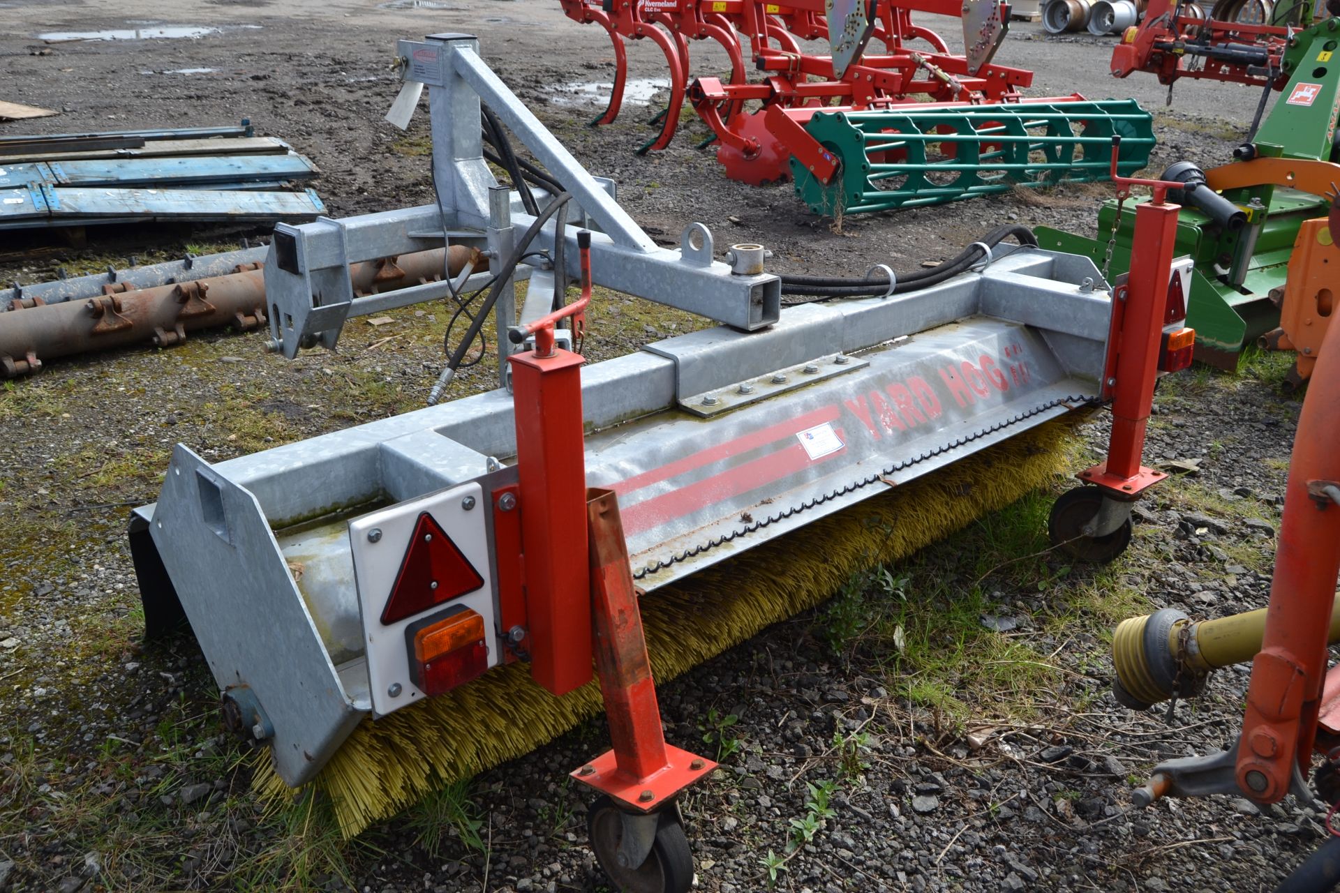 Latham YARD HOG SWEEPING ATTACHMENT, serial no. LAYHC131010 - Image 2 of 2