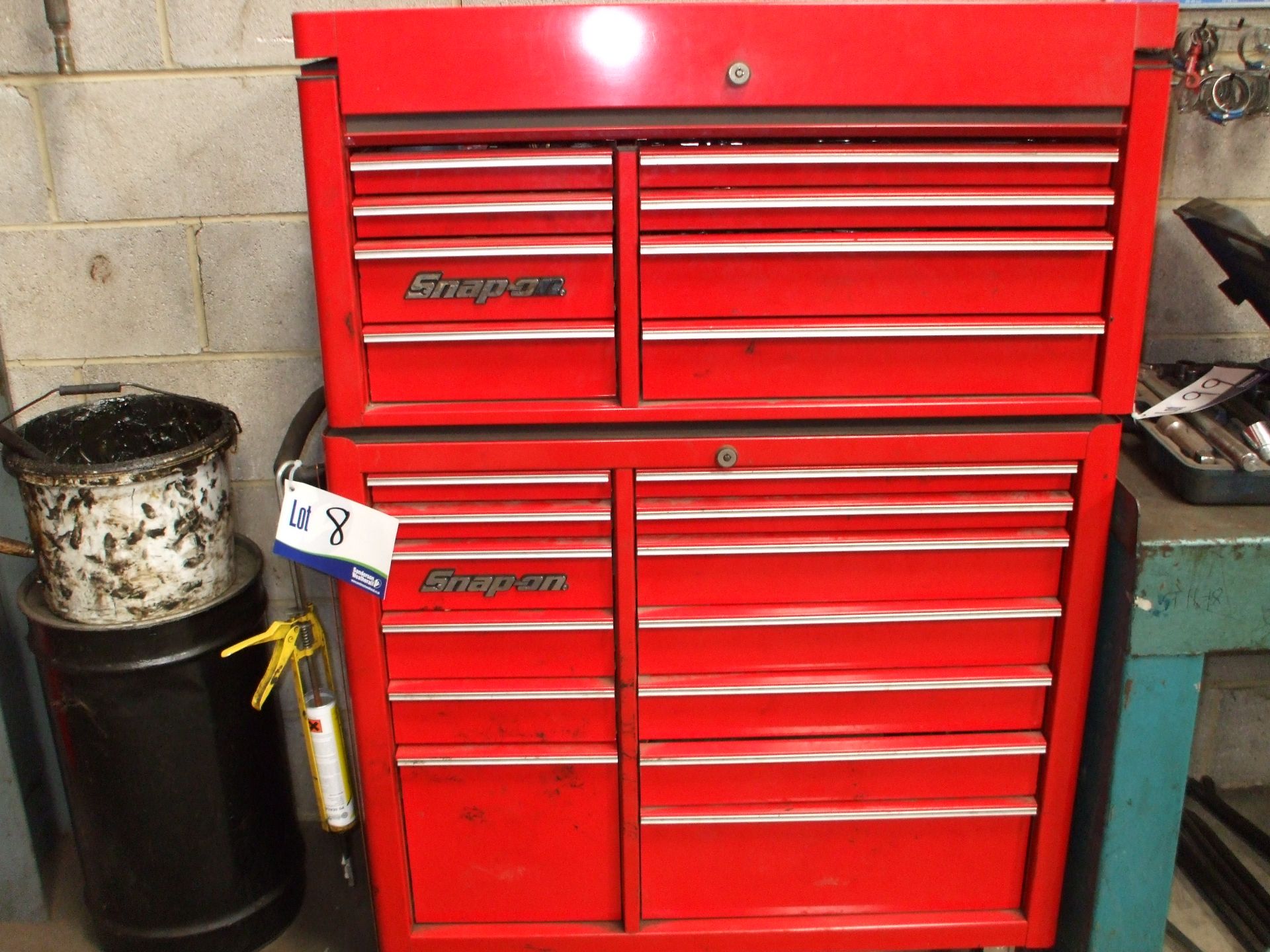Snap-on Mobile Tool Chest, with residual contents - Image 4 of 7