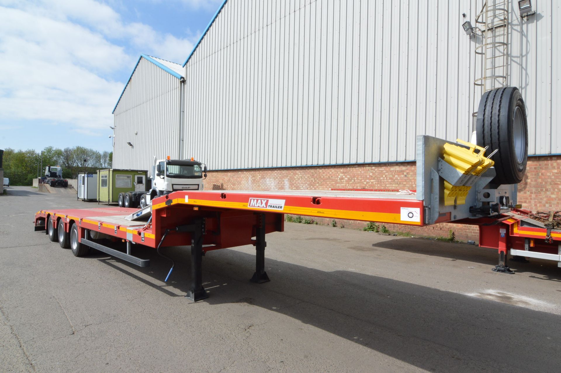 Faymonville Wabco MAX Trailer MAX100 TRI-AXLE 6M EXTENDABLE LOW LOADER SEMI TRAILER, chassis no. - Image 4 of 14
