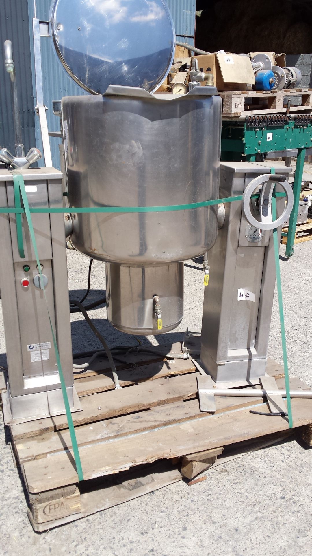 Stainless Steel Tilting Kettle, electric elements