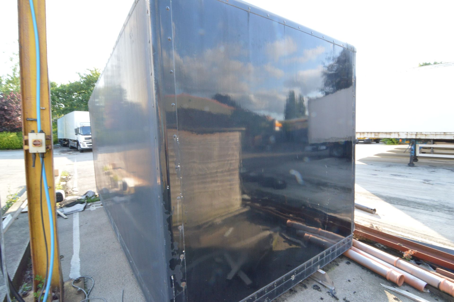 GRP Vehicle Box Body, 6m Long with Contents - Image 2 of 3