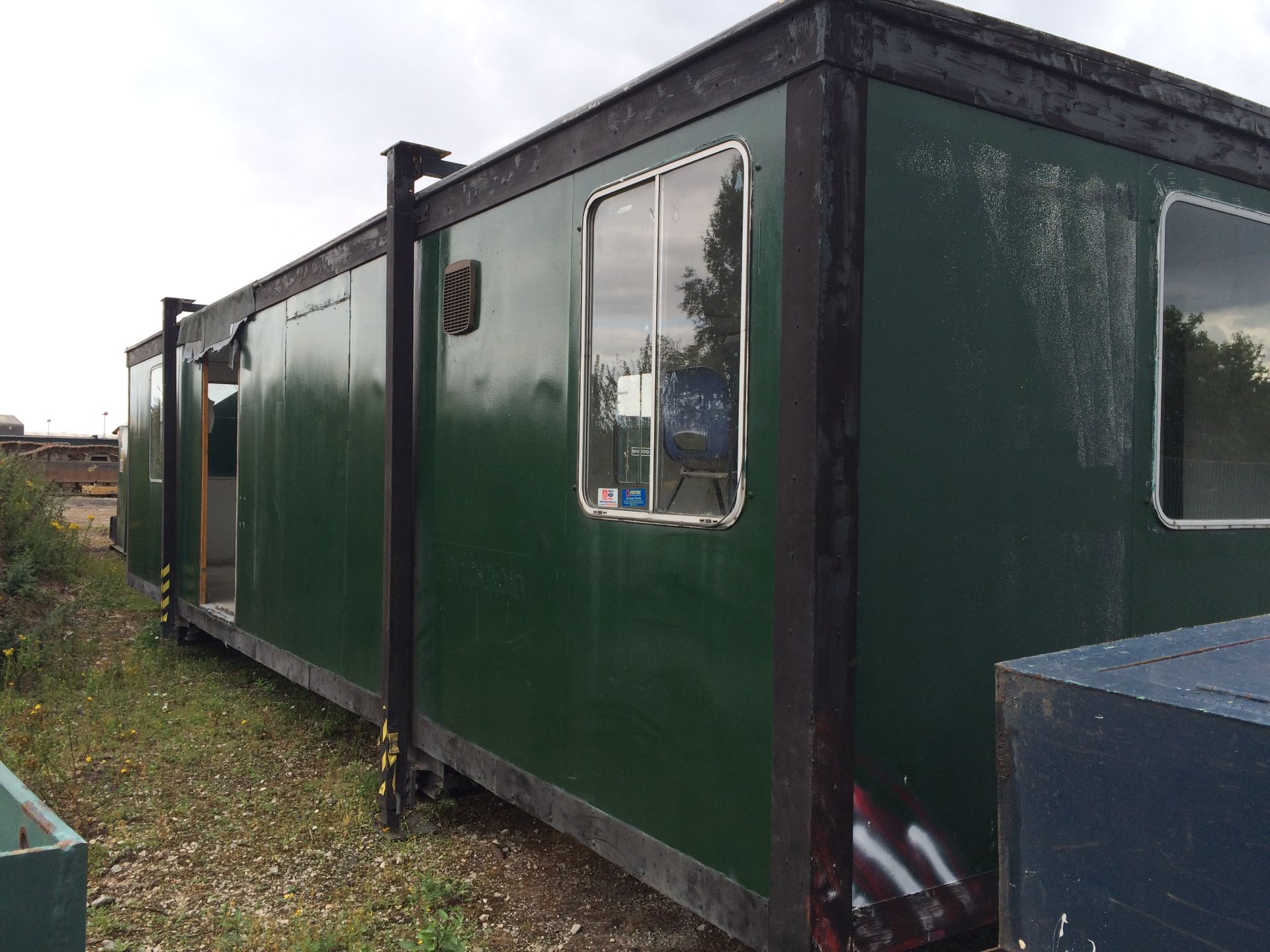 36ft / 11m Jack Leg Site Office (plant no. SP3767) Situated At Harworth Park, Blyth Road, - Image 2 of 2