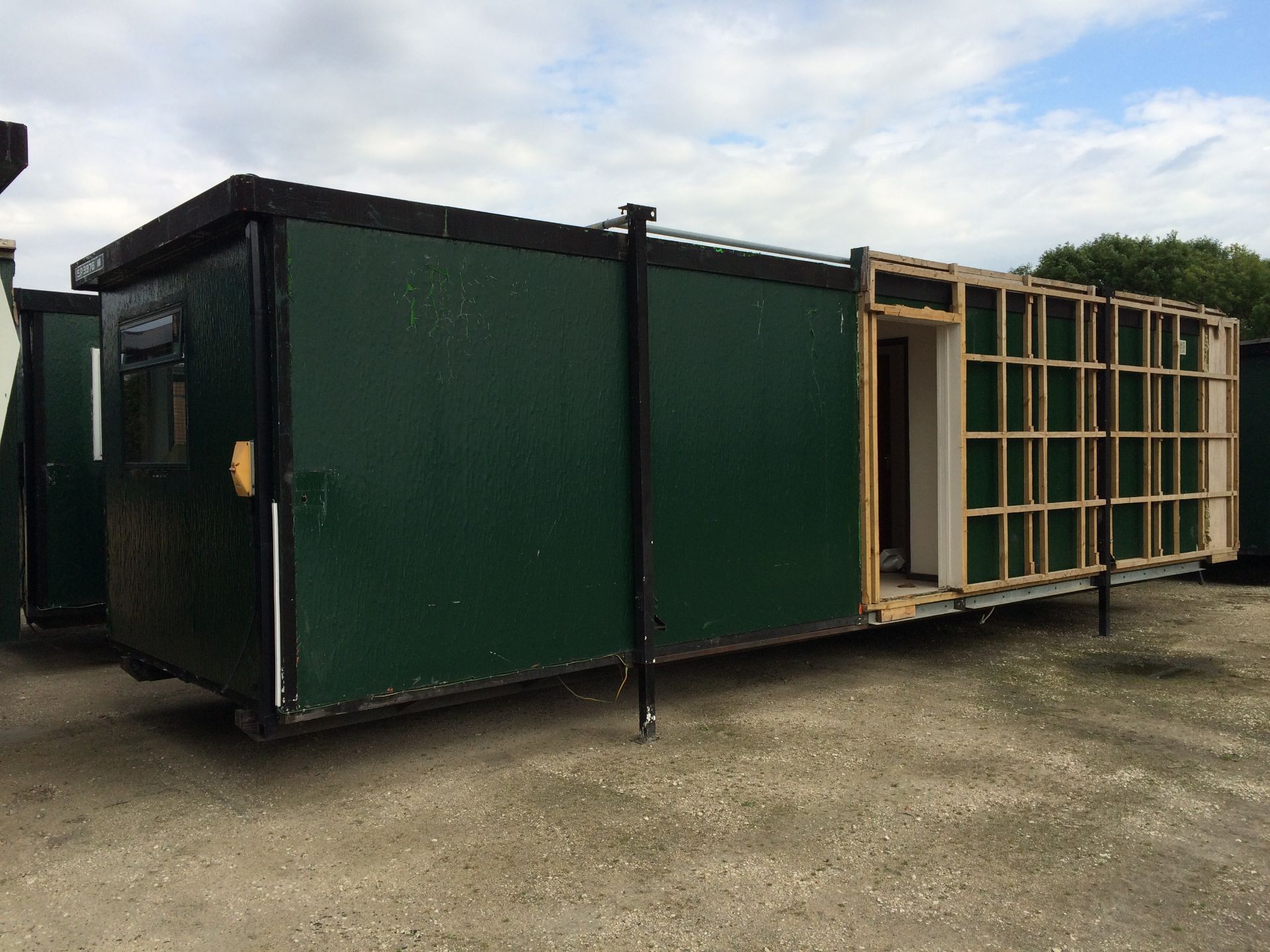 32ft Jack Leg Fibre Clad Modular Office Unit, with two toilets (plant no. SP3976) Situated At