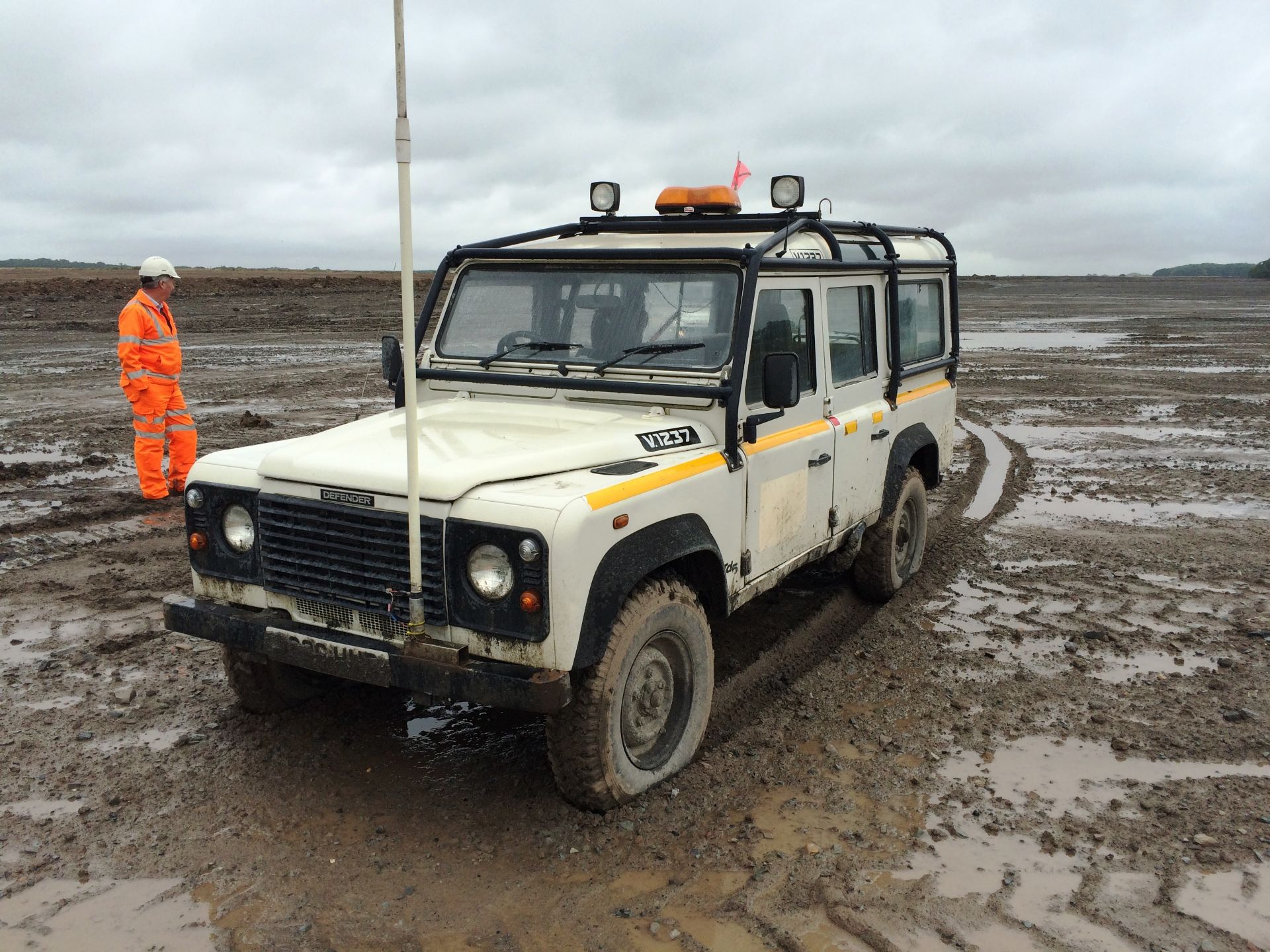 Land Rover Defender 110 TD5 12 Seat Site Vehicle, registration no. Y936 HUD, date first registered - Image 3 of 4