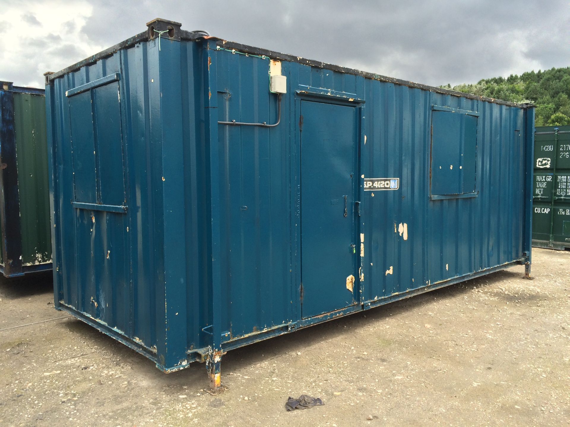 20ft Jack Leg Steel Site Office, with sink (plant no. SP4020) Situated At Harworth Park, Blyth Road,