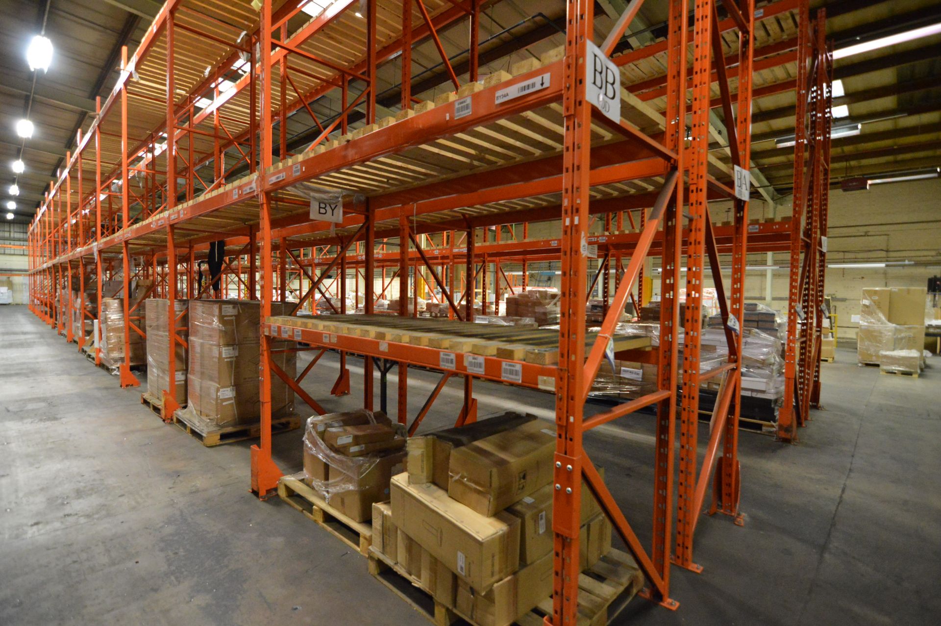 Redirack SD 2.50 DOUBLE SIDED 30 BAY MAINLY TWO TIER PALLET RACK, each run approx. 41m x 1m x 5.4m - Image 4 of 4