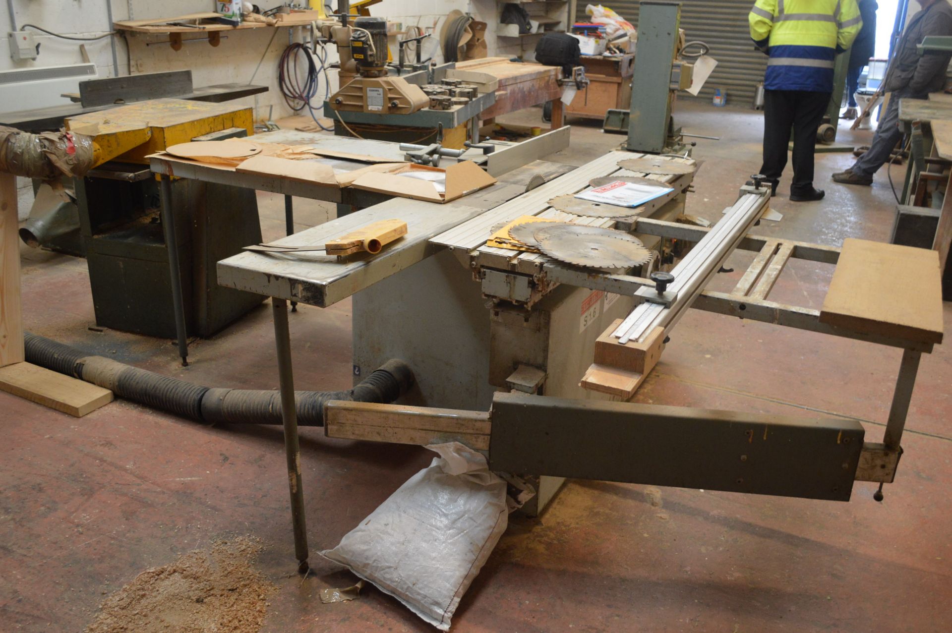 Startrite S1.6 310mm dia. PANEL SAW, with scoring blade, fixed table & sliding table and spare saw - Image 2 of 6