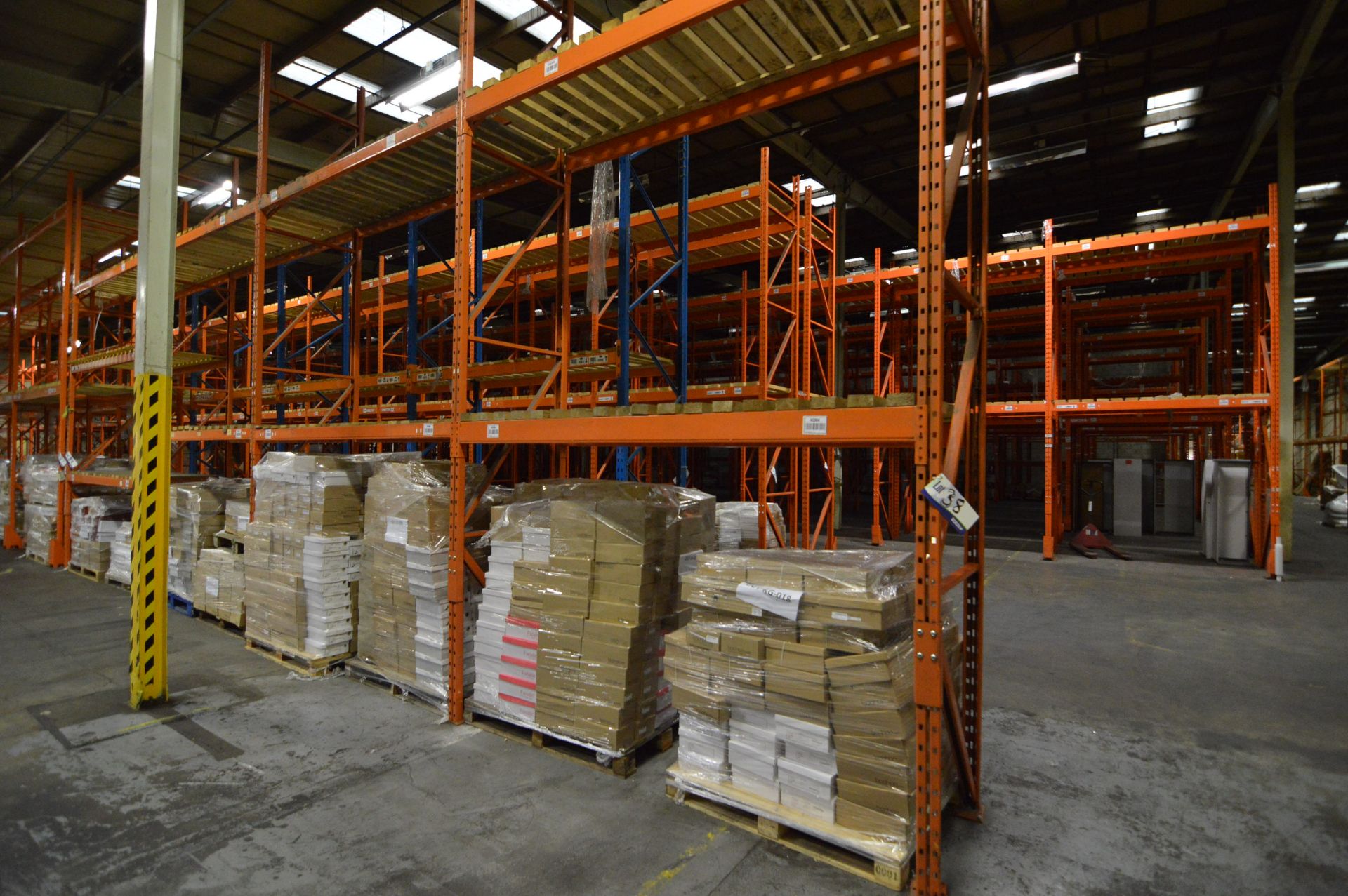 Redirack SD170 Single Sided Four Bay Two & Three Tier Pallet Rack, approx. 11m x 900mm x 5.1m