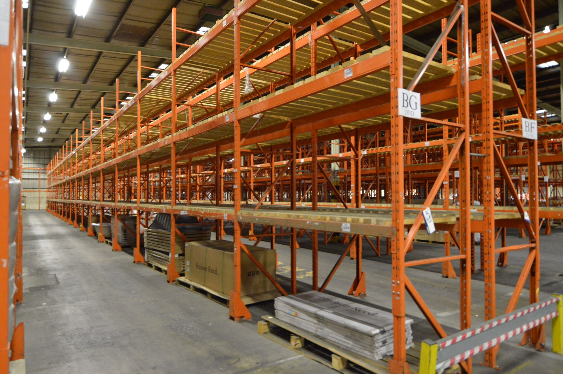 Redirack SD 2.50 DOUBLE SIDED 38 BAY THREE TIER PALLET RACK, each run approx. 52m x 1m x 5.4m - Image 3 of 4