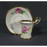 Rosentasse und Untertasse Meissen, E. 19. und fr. 20. Jh. Konische, nach oben hin ausschwingende