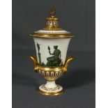 Kleine Kratervase Paris, Guerard & Dihl - um 1820 In Form eines gefußten Kelchkraters mit