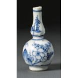 Huluping-Miniaturvase od. Snuff-Bottle China In Form einer Doppelkürbisvase mit floraler