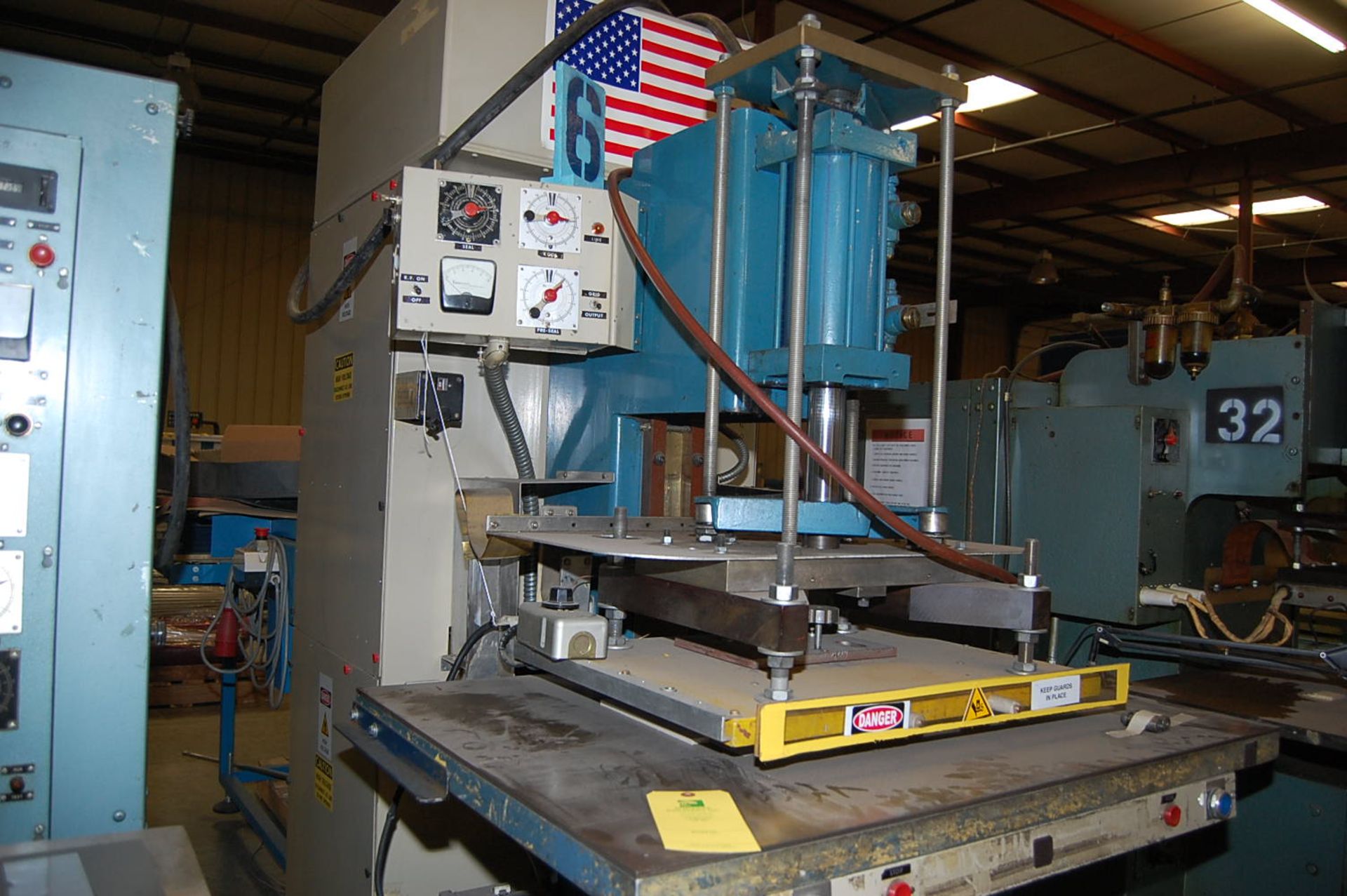 Thermatron/Solidyne Model #F10-25 Sealing Press, 24 in. x 18 in. Heated Platen, Serial #3031F75 - Image 2 of 2