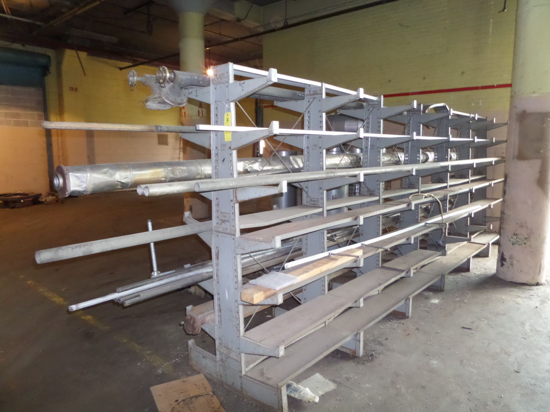 DOUBLE SIDED CANTILEVER RACK