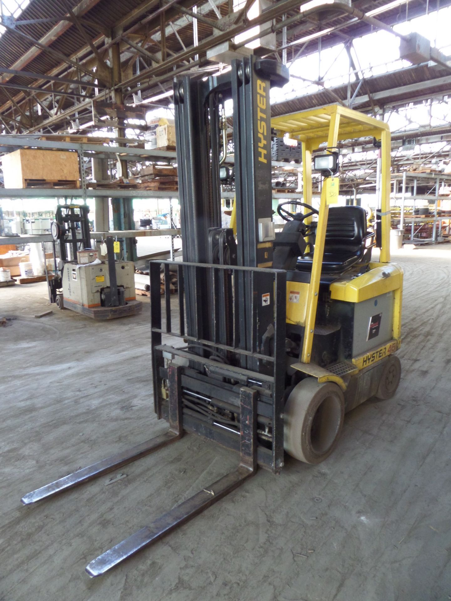 4800LBS ELECTRIC FORK TRUCK with Battery Charger