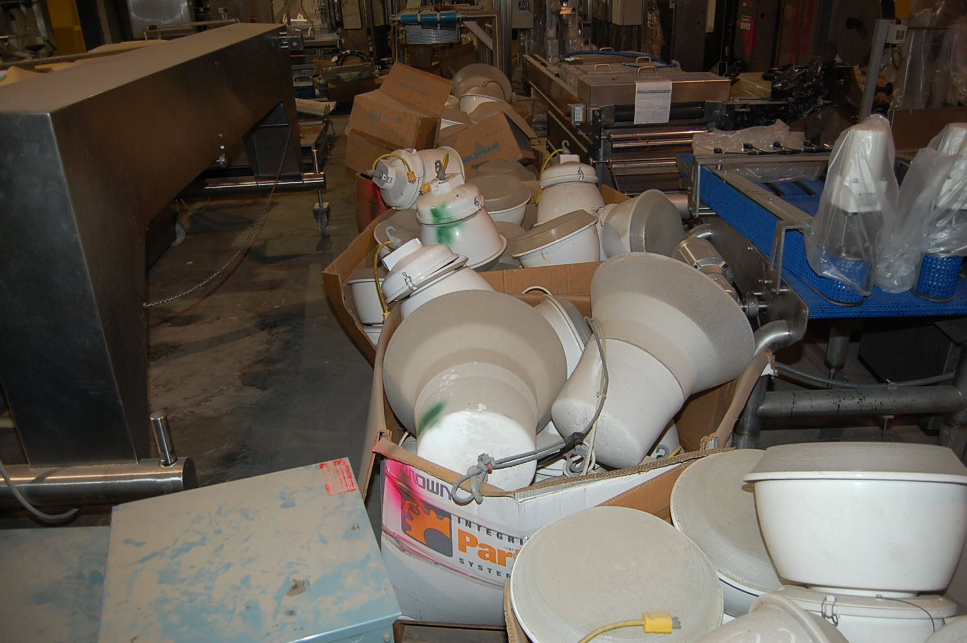 Holophane Light Fixtures - Assorted (6 Boxes) Rigging fee: $150 - Image 2 of 2