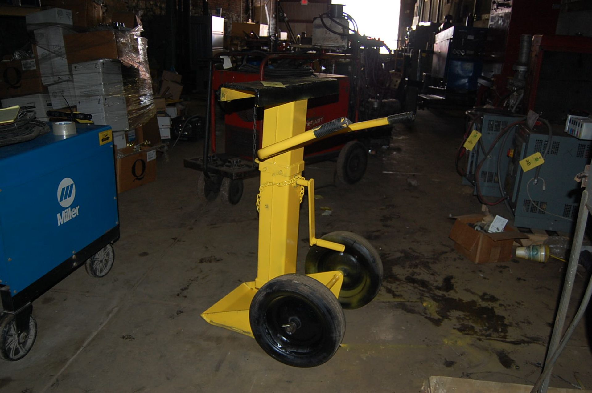 Trailer Support Jack, 2-Wheel - Yellow - Image 2 of 2