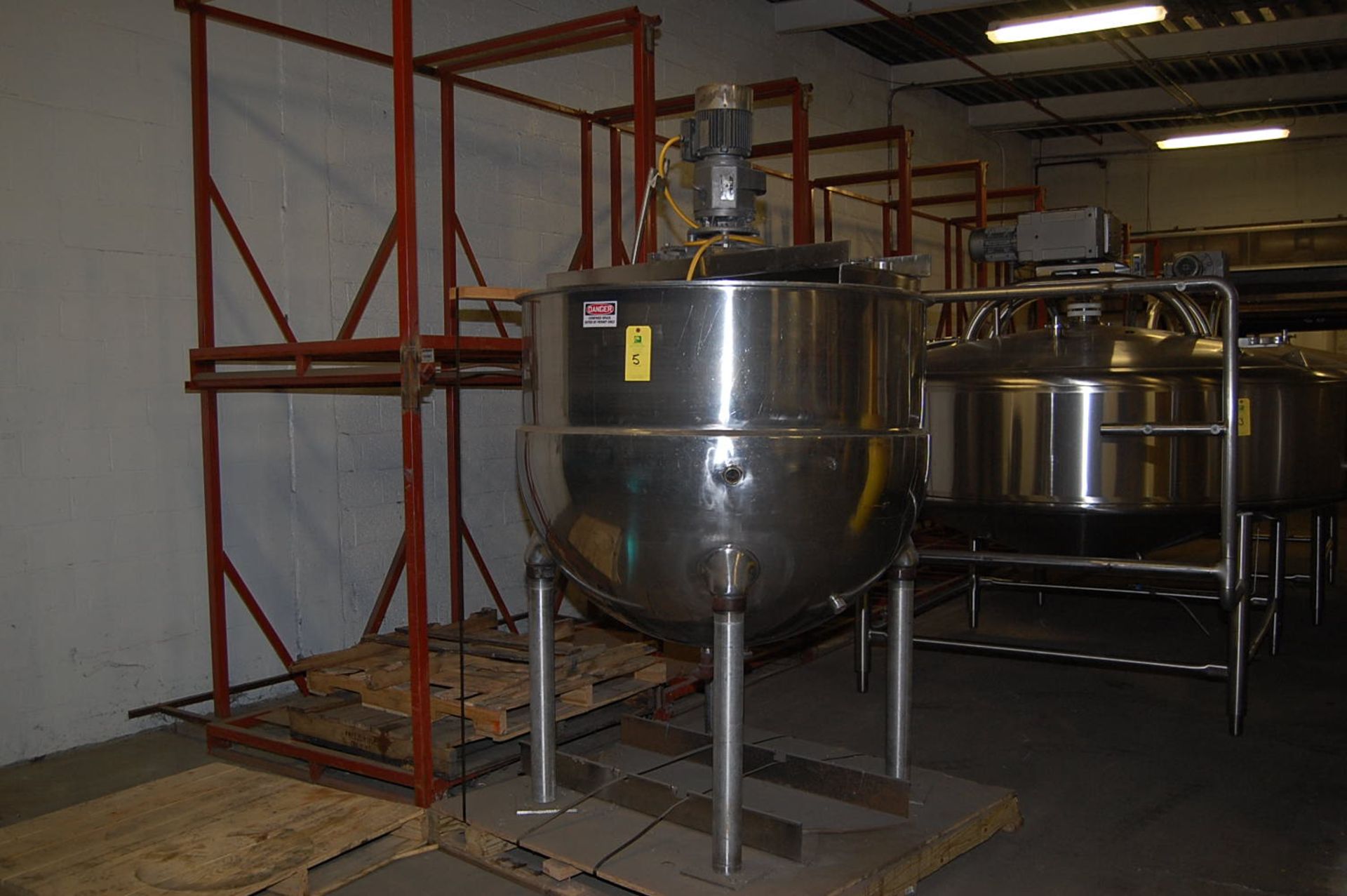 Stainless Steel Jacketed Tank, 60 in. Diameter x 48 in., Leg Base, Includes approximate 1 HP Mixer/,