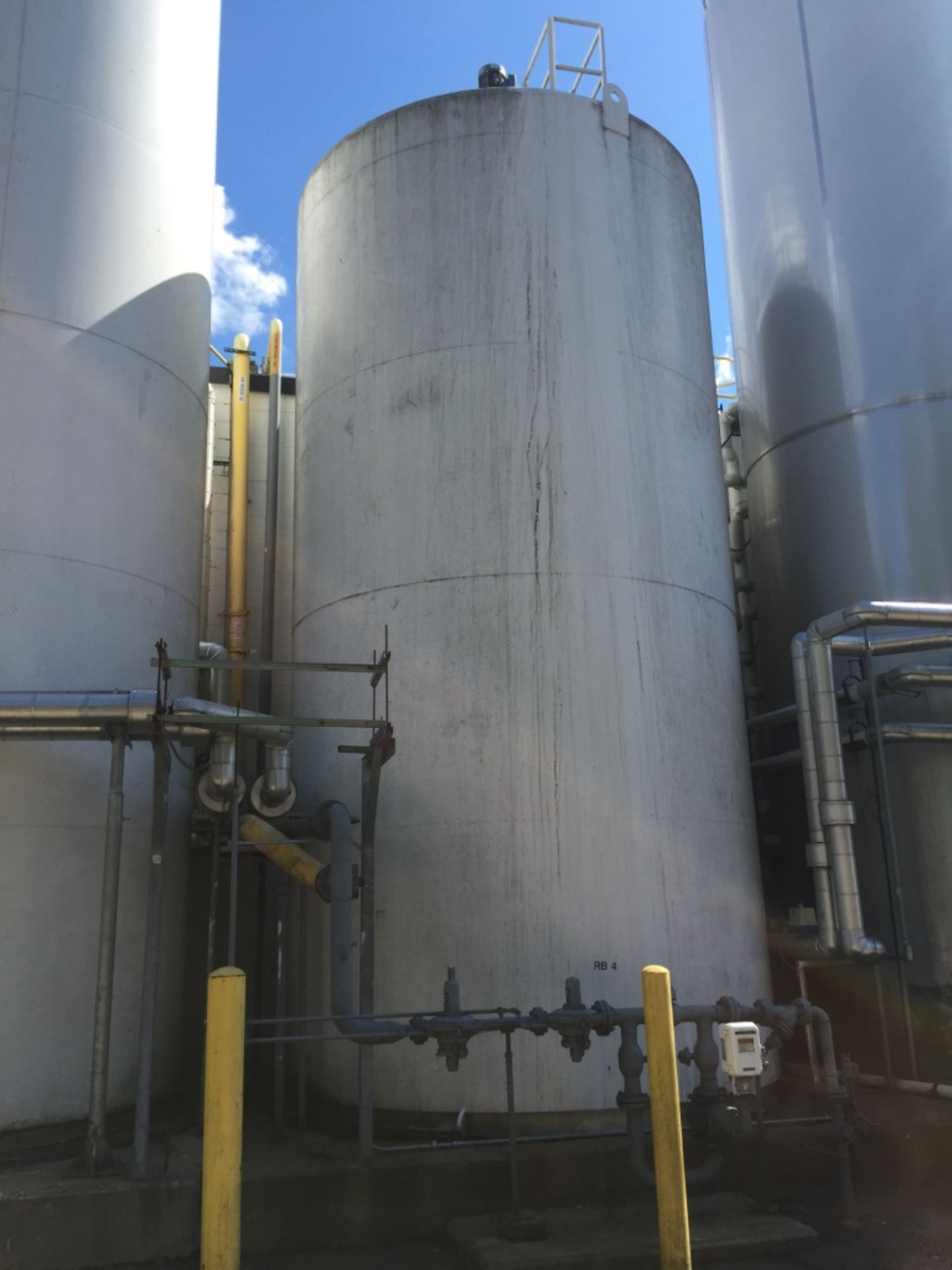 DCI 20,000 Gallon Stainless Interior Silo Silo RB4 - Rigging Fee $3500, If Crating or