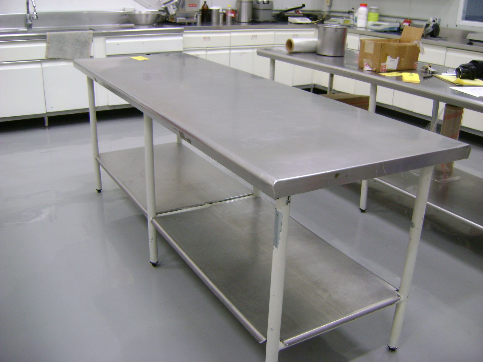 stainless steel table (Mesa de acero inoxidable). Ubicacion: Villagran, GTO