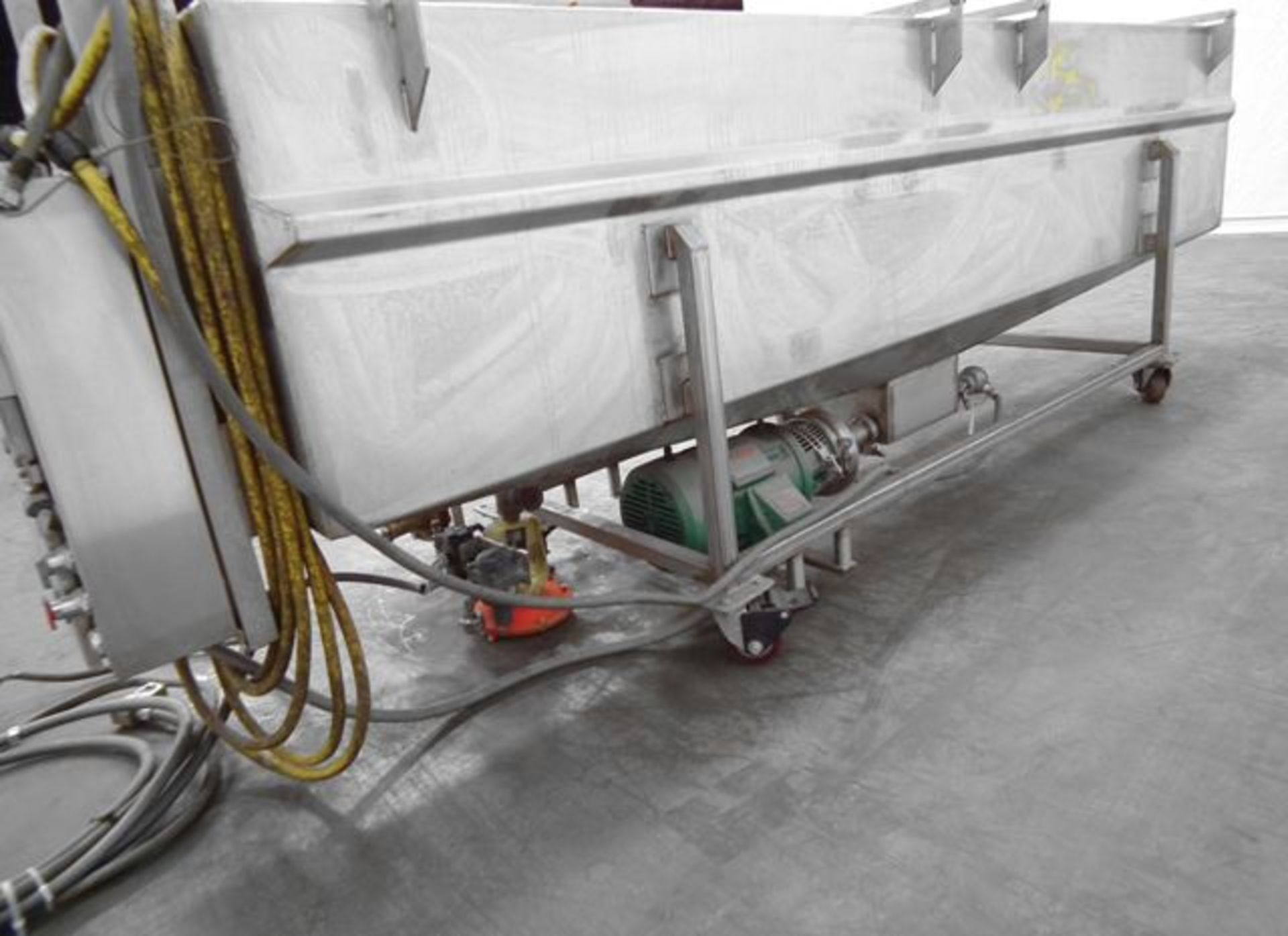 CIP Bath Tank with 4 Compartments - RIGGING AND HANDLING FEES: $120 - Image 2 of 4