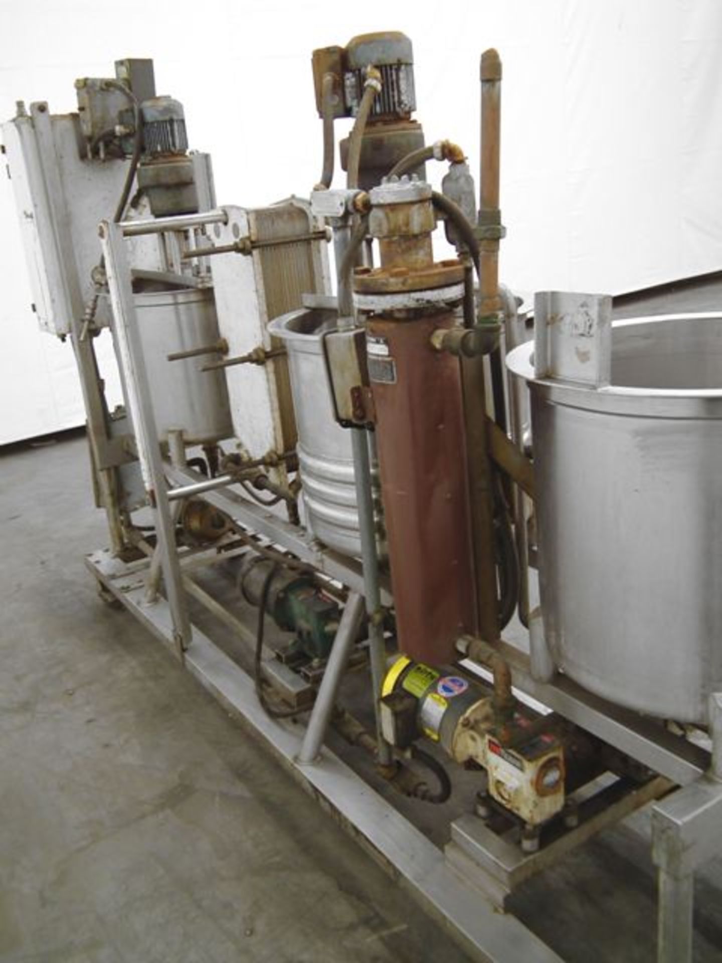 Metalcraft 3 Jacketed 25 Gallon Brew Tank System  - RIGGING AND HANDLING FEES: $120 - Image 3 of 6