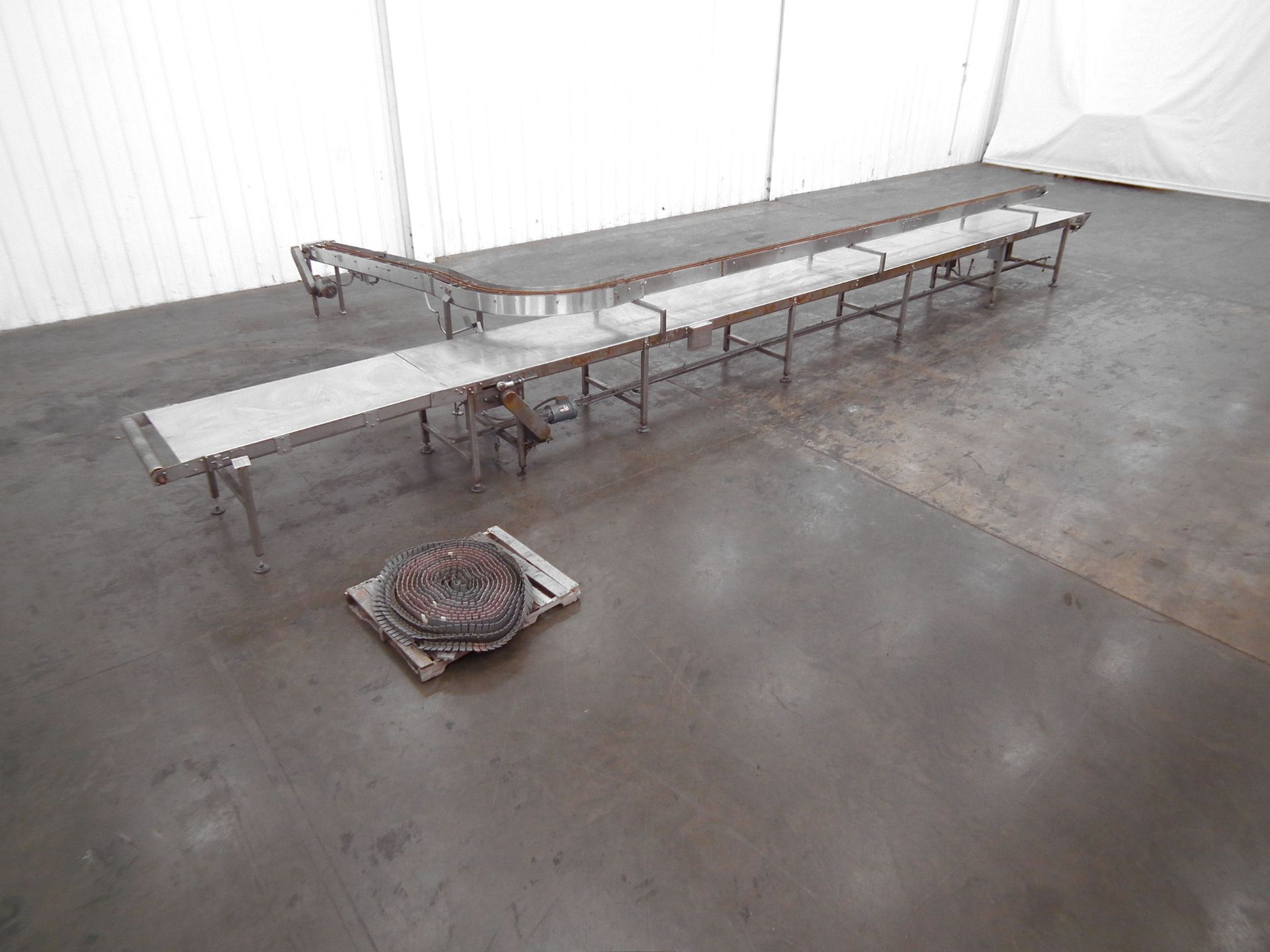 40 ft Product Conveyor w Overhead Pack-off Station  - RIGGING AND HANDLING FEES: $180