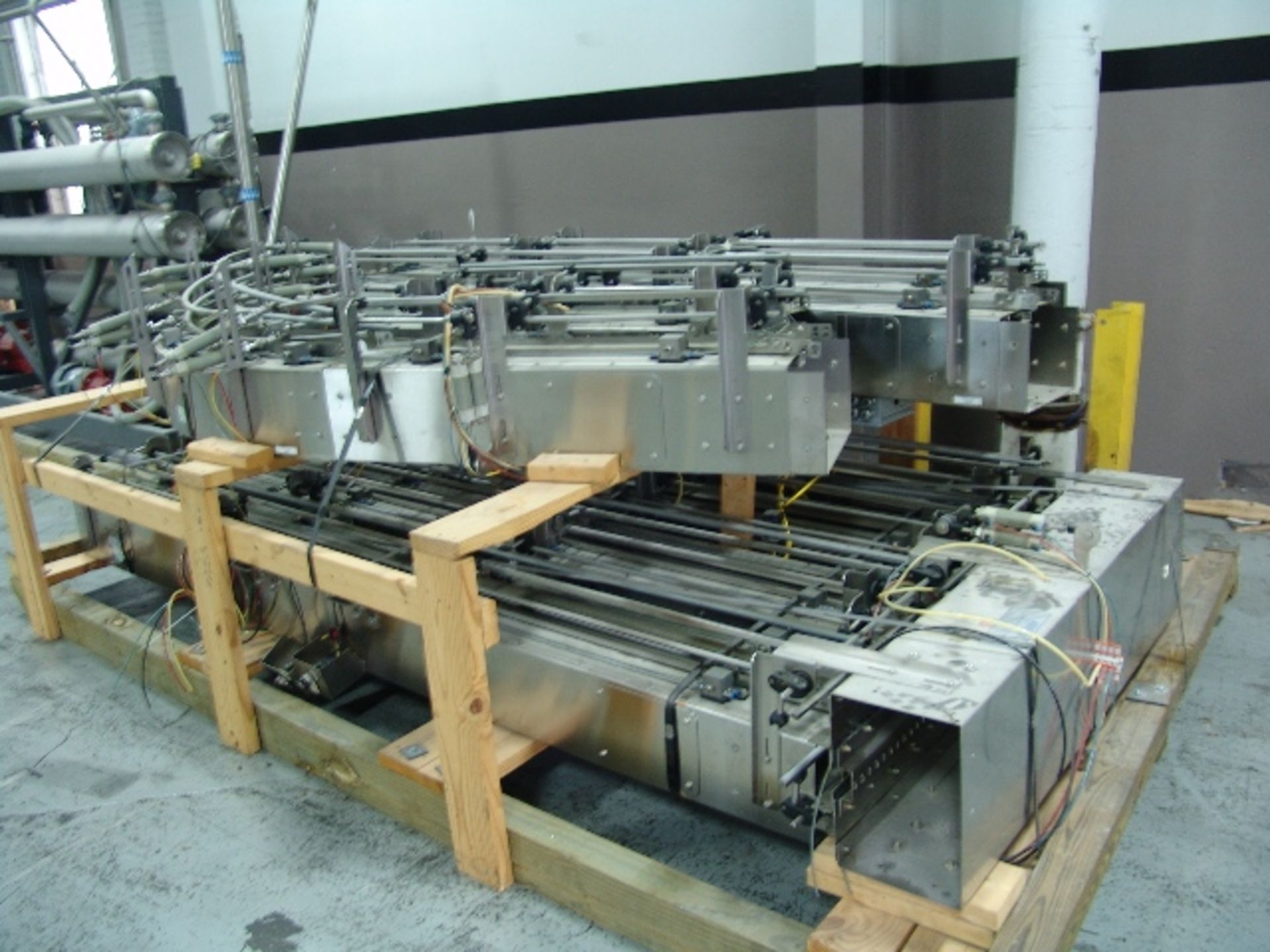 Ambec Air Conveyor for PET Bottles  - RIGGING AND HANDLING FEES: $290 - Image 9 of 9