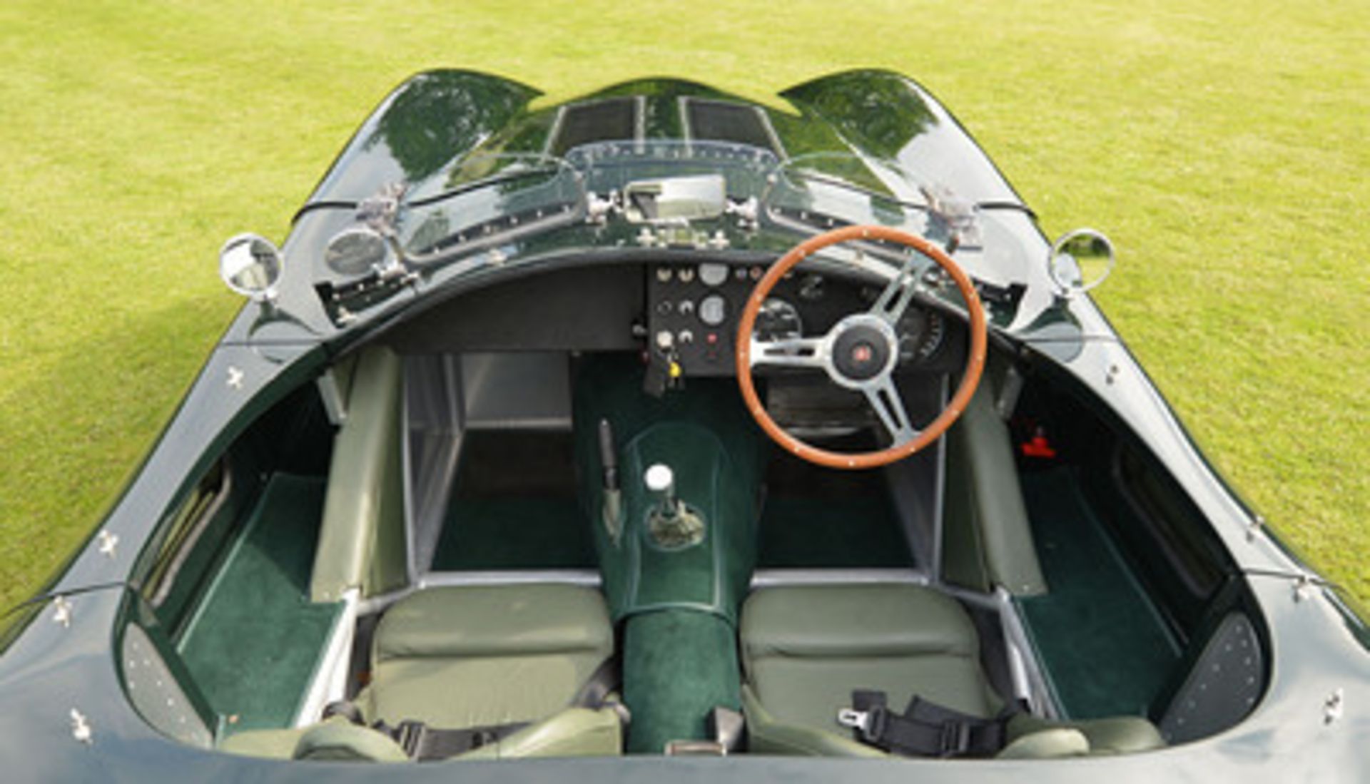 1951 Jaguar C type Replica
Chassis number REM19026320052012 
Registration number: 4BCX 
Brand New - Image 7 of 15
